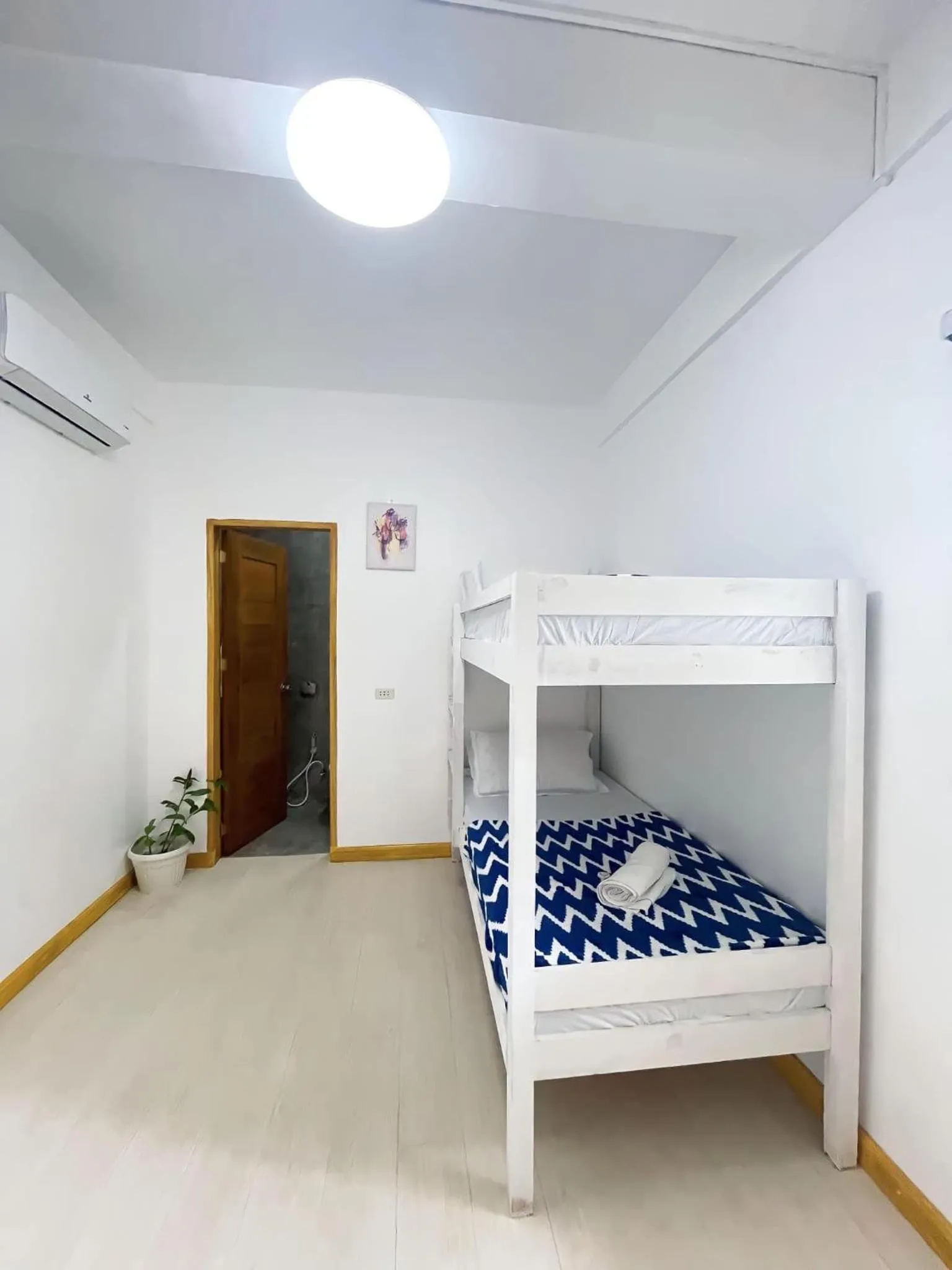 Bed in Sunset Paradise Moalboal