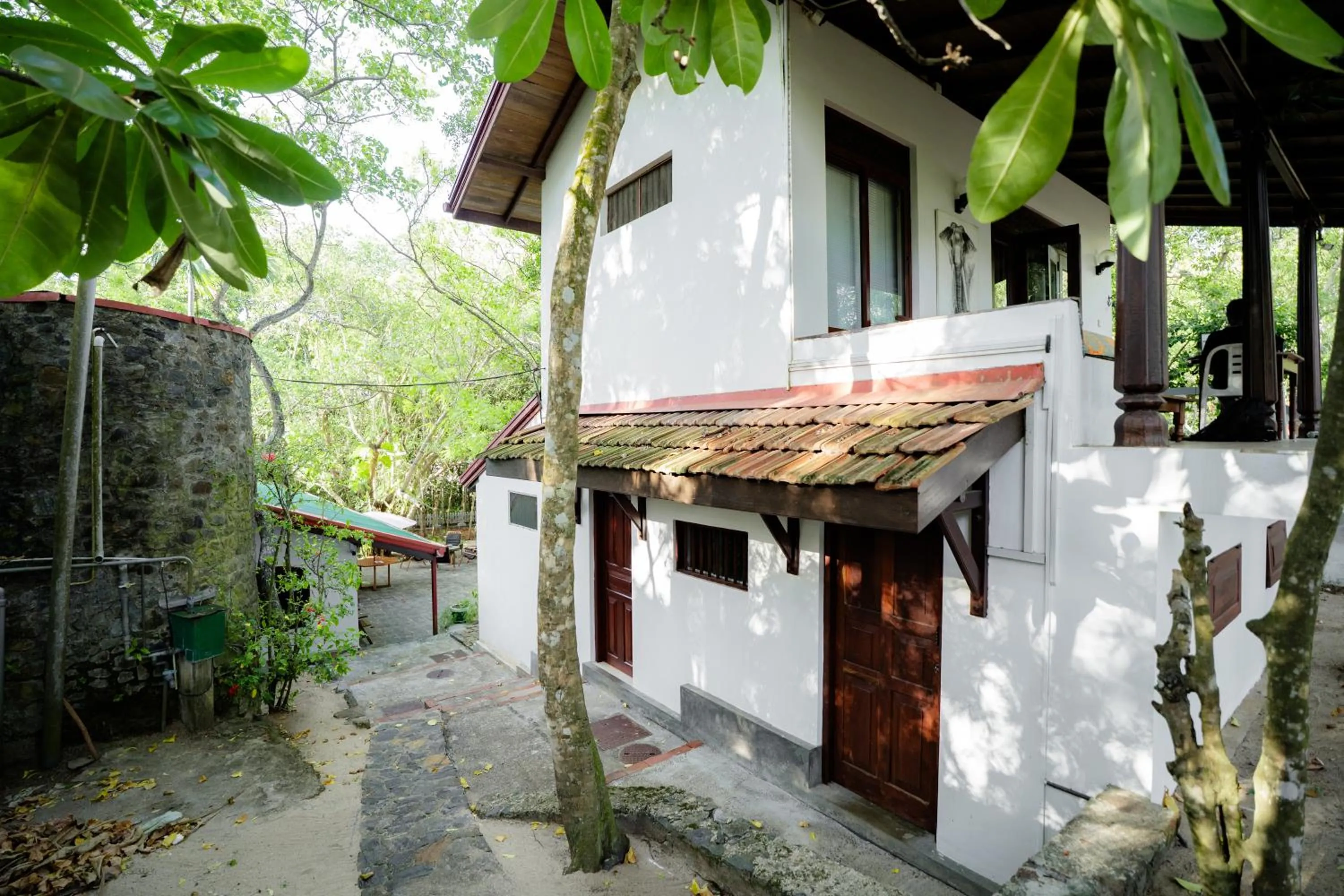 Garden in The Waves Beach Chalets