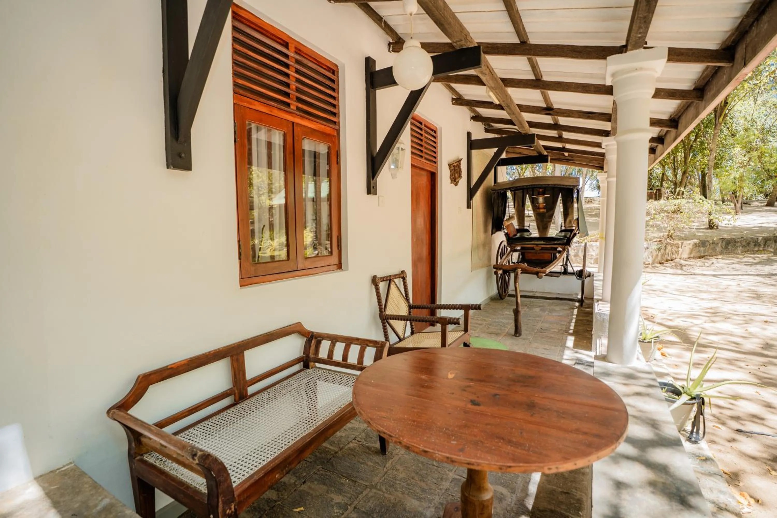 Patio in The Waves Beach Chalets