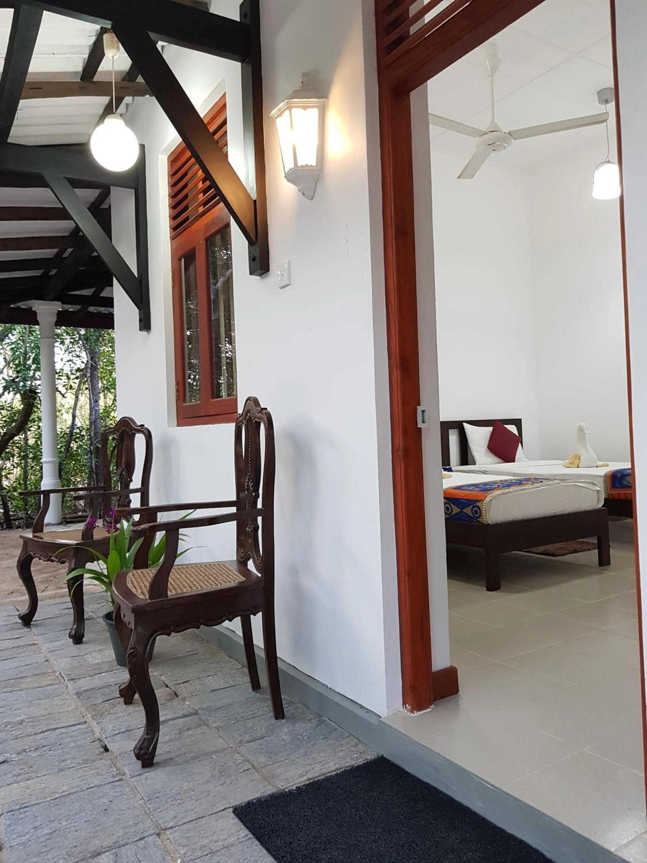 Patio in The Waves Beach Chalets