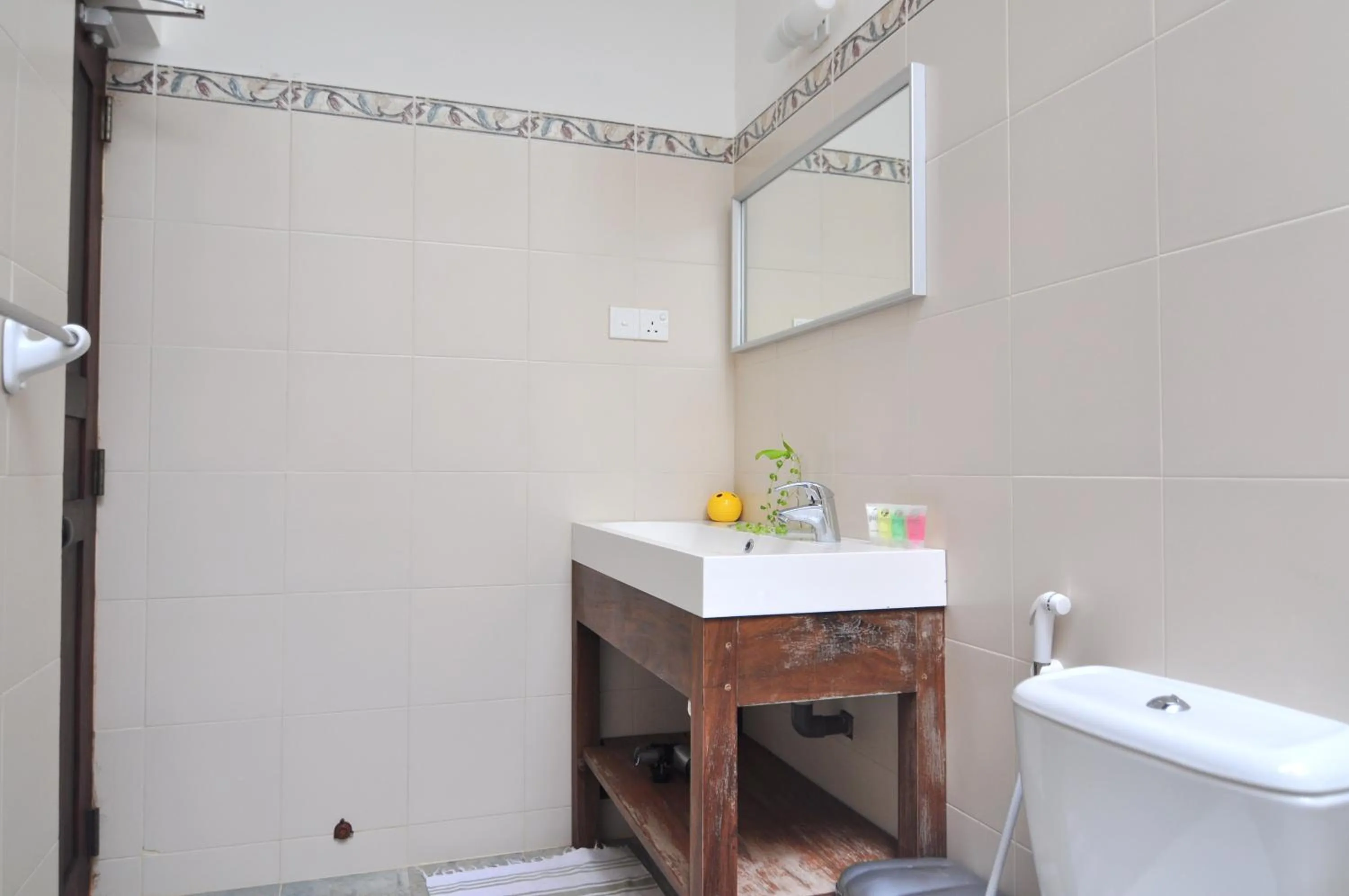 Bathroom in The Waves Beach Chalets