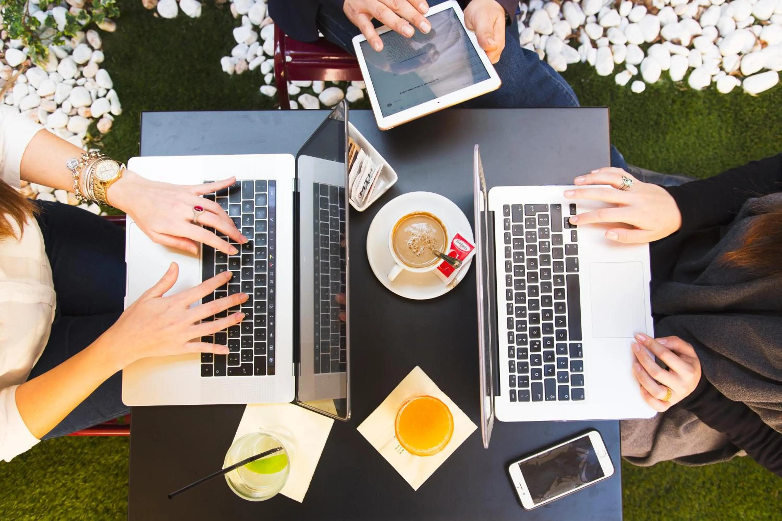 Restaurant/places to eat in Passpartout Boutique Palace