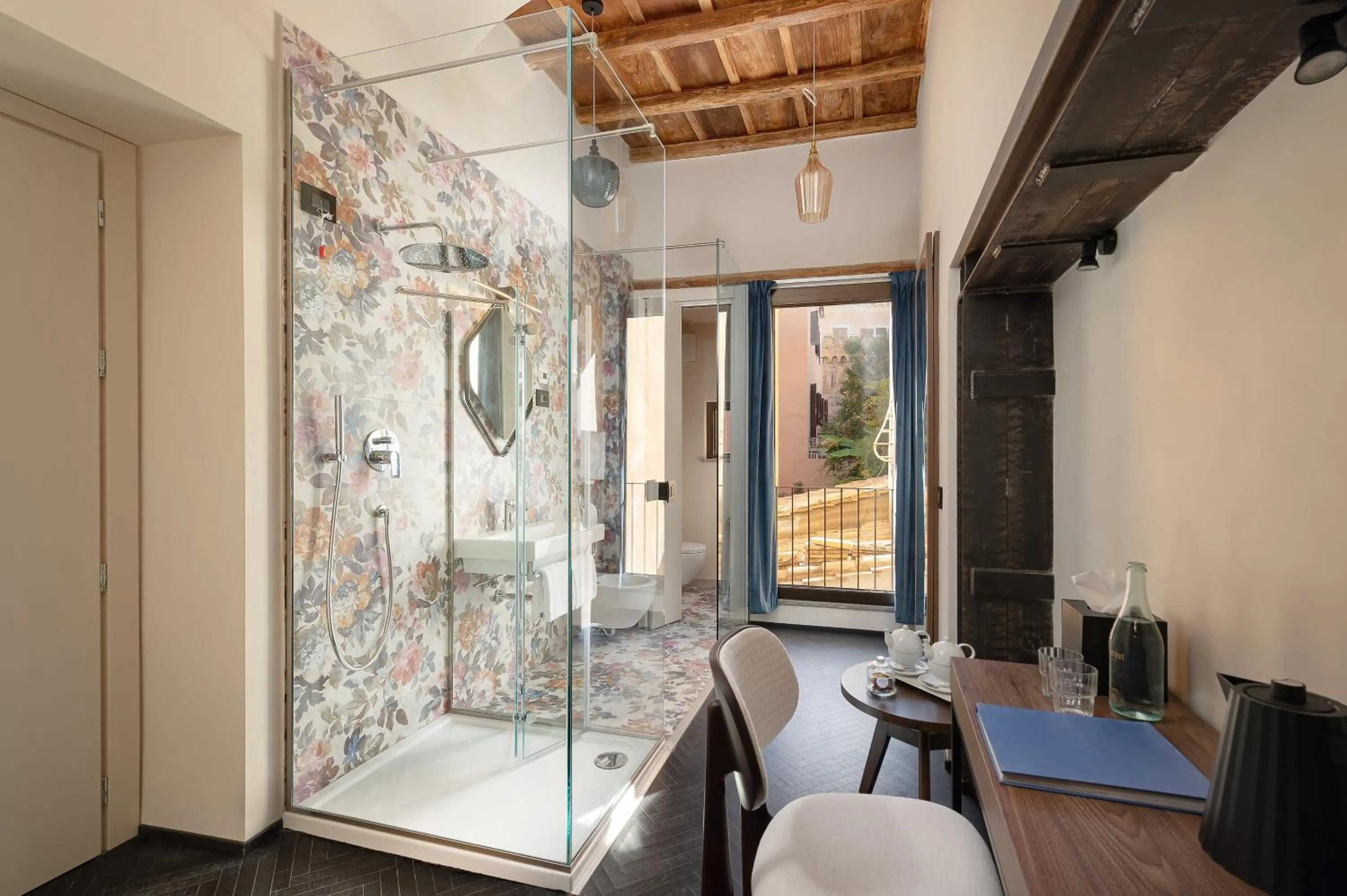 Patio in Passpartout Boutique Palace