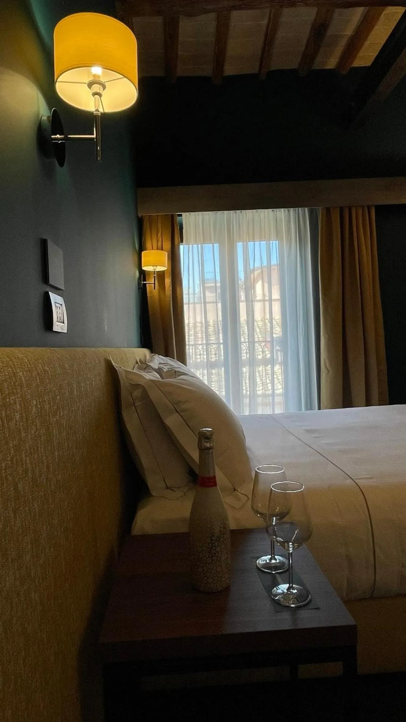 Bed in Passpartout Boutique Palace