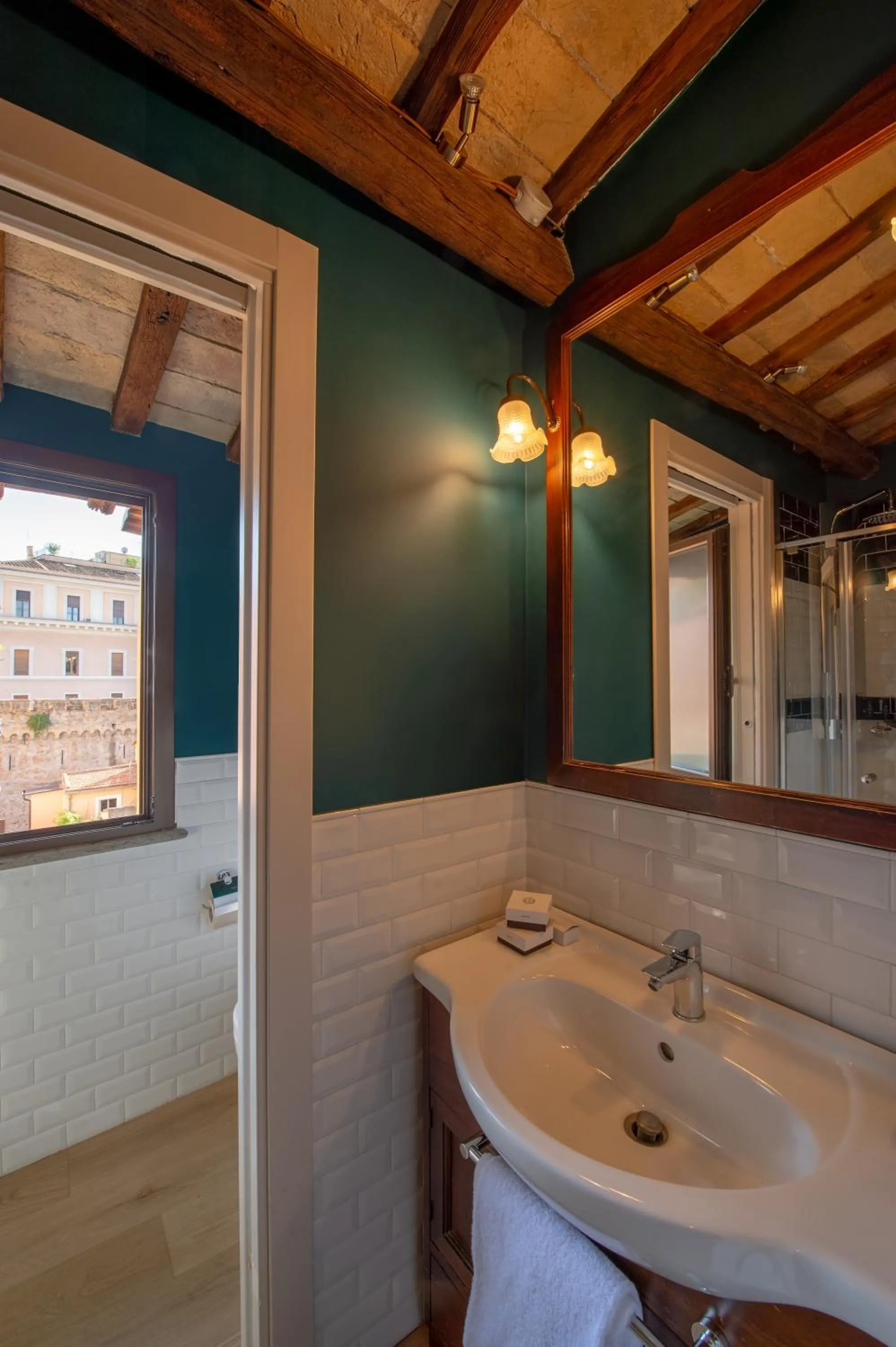 Bathroom in Passpartout Boutique Palace