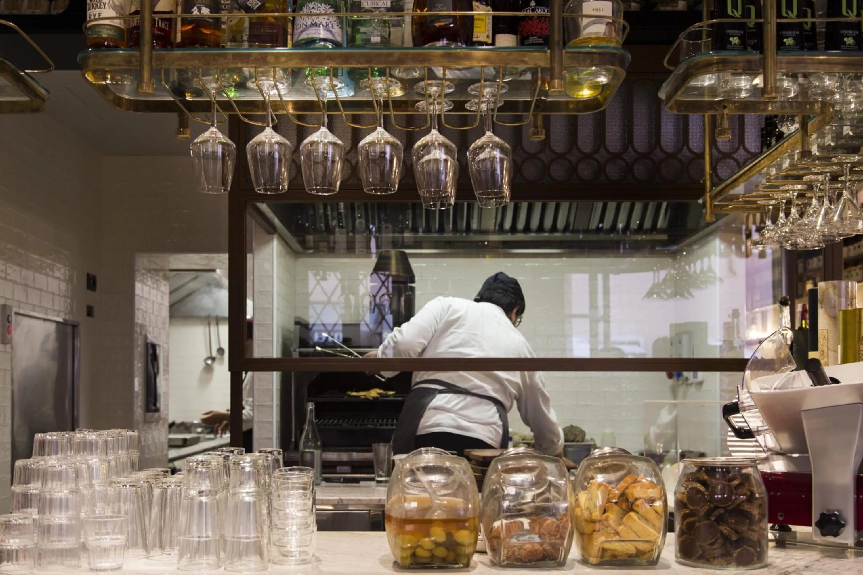 Restaurant/places to eat in Passpartout Boutique Palace