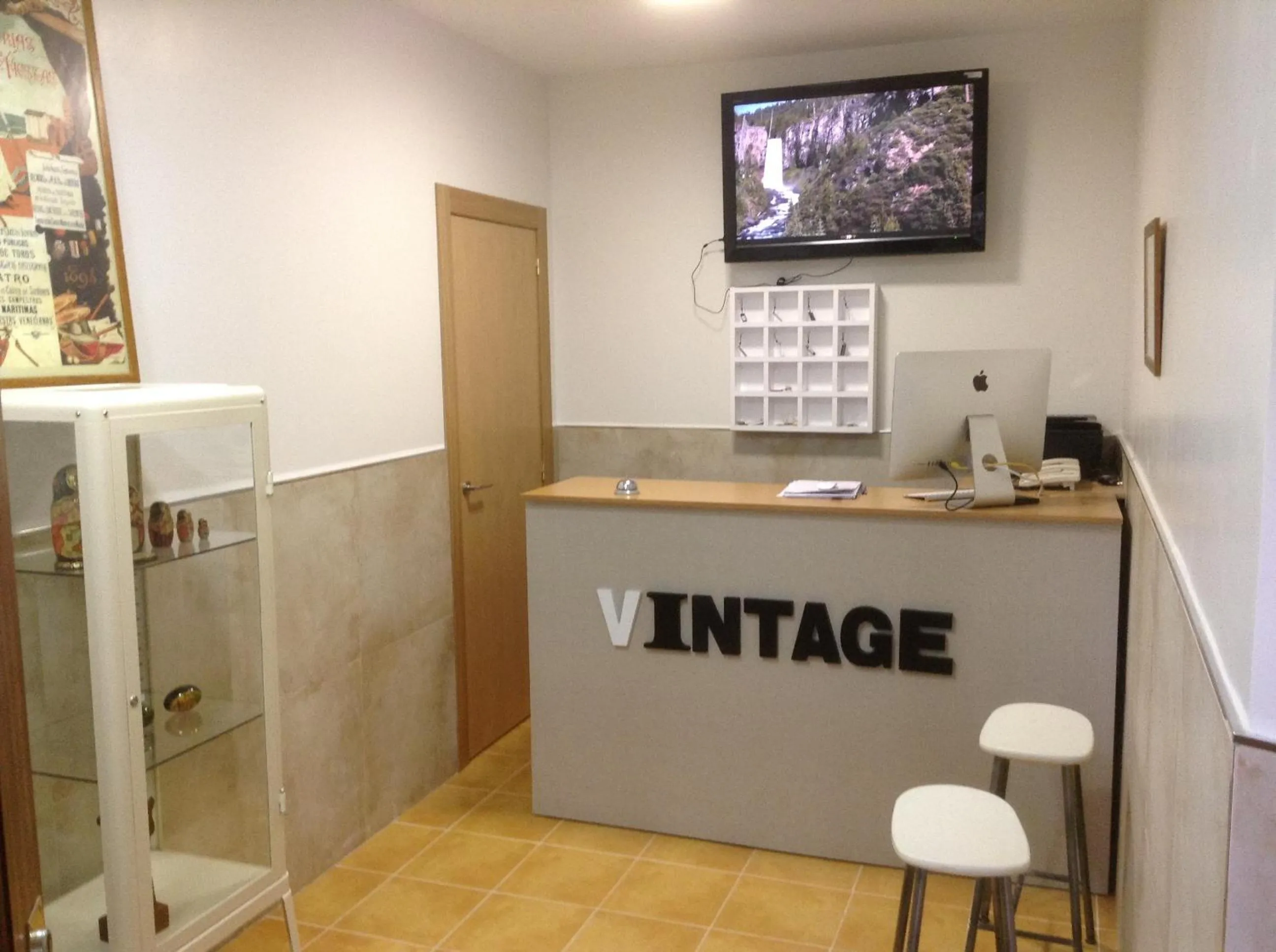 Lobby or reception in Hostal Vintage Santander