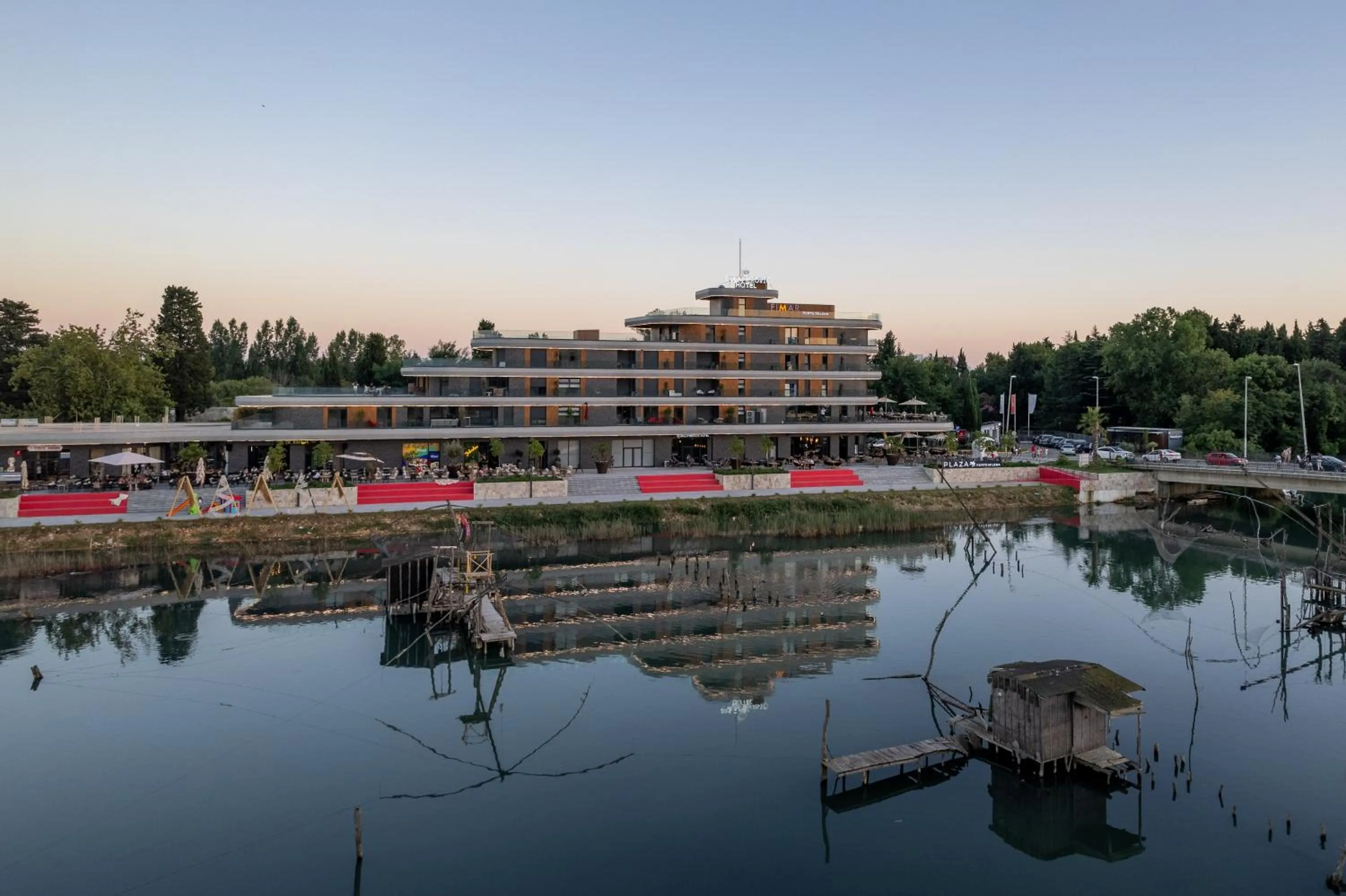 Property building in Dulamerovic Hotel