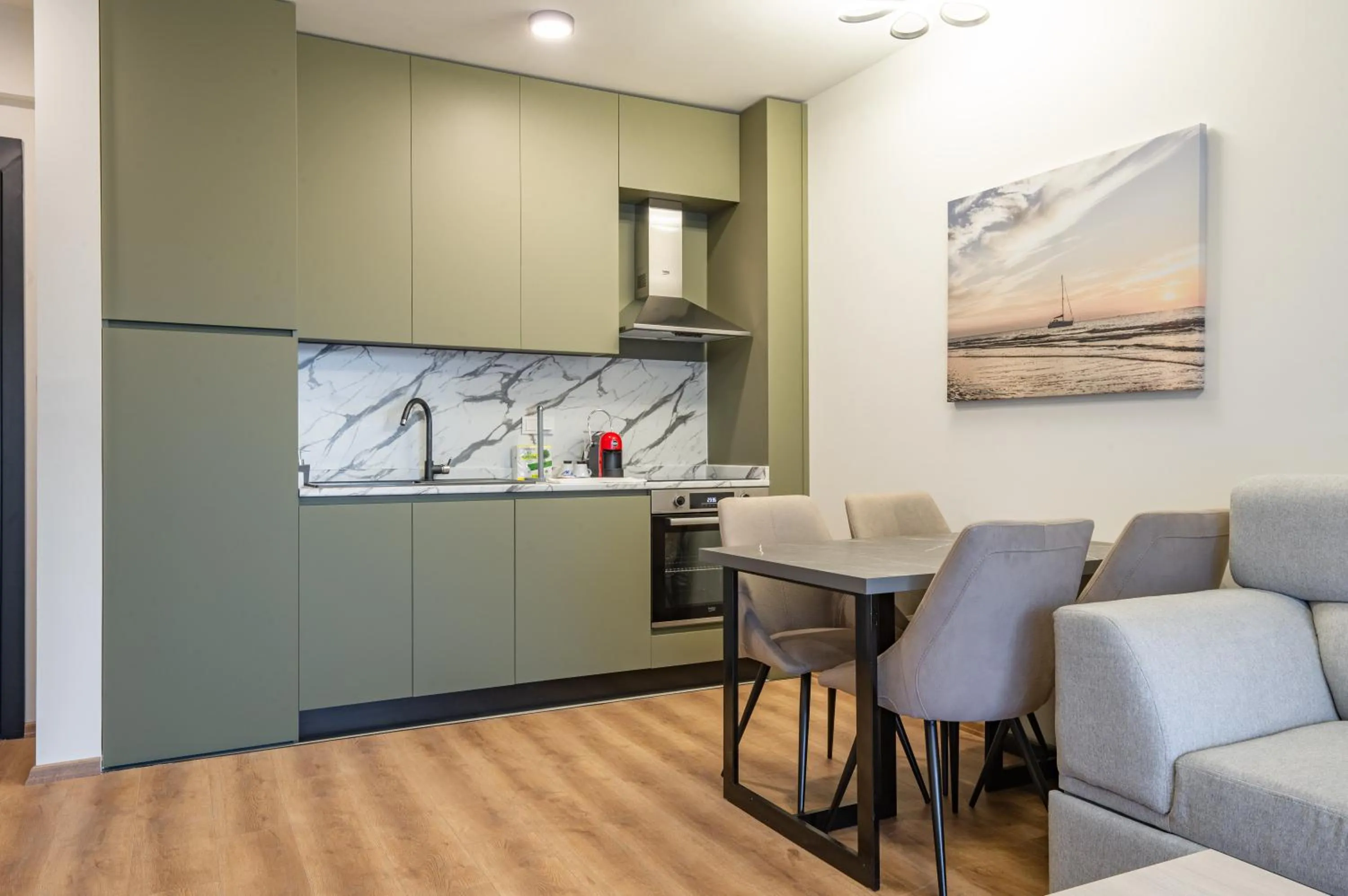 Kitchen or kitchenette in Dulamerovic Hotel