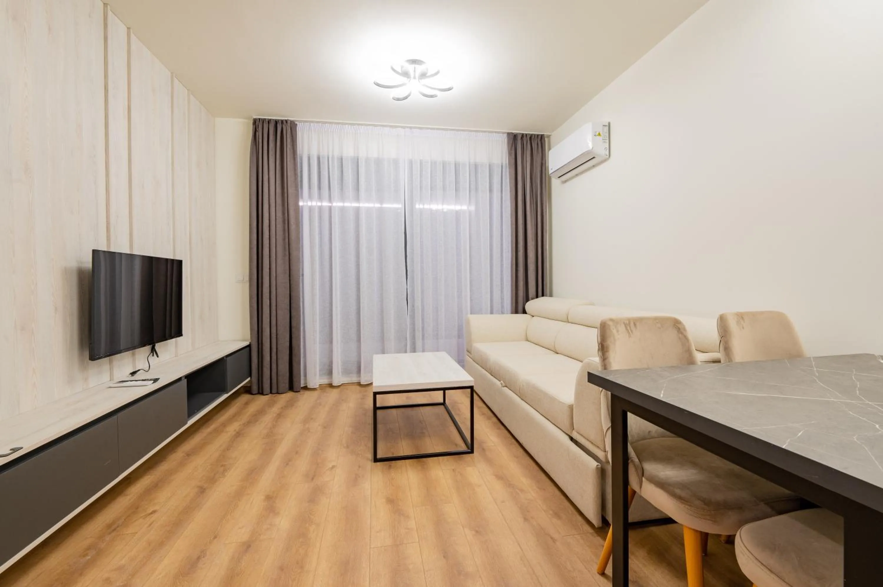 Living room in Dulamerovic Hotel