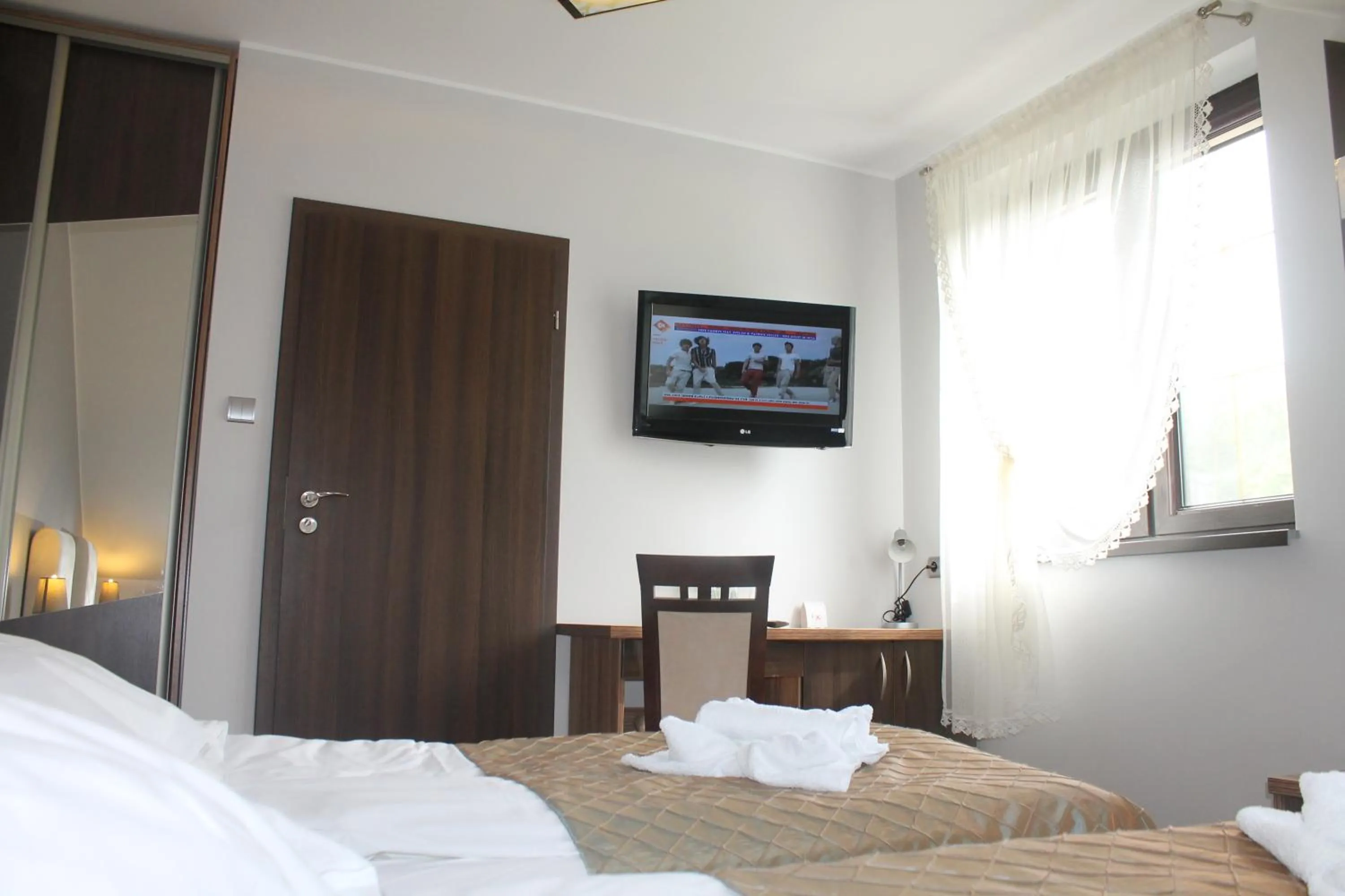 Photo of the whole room, Bed in Hotel Cykada