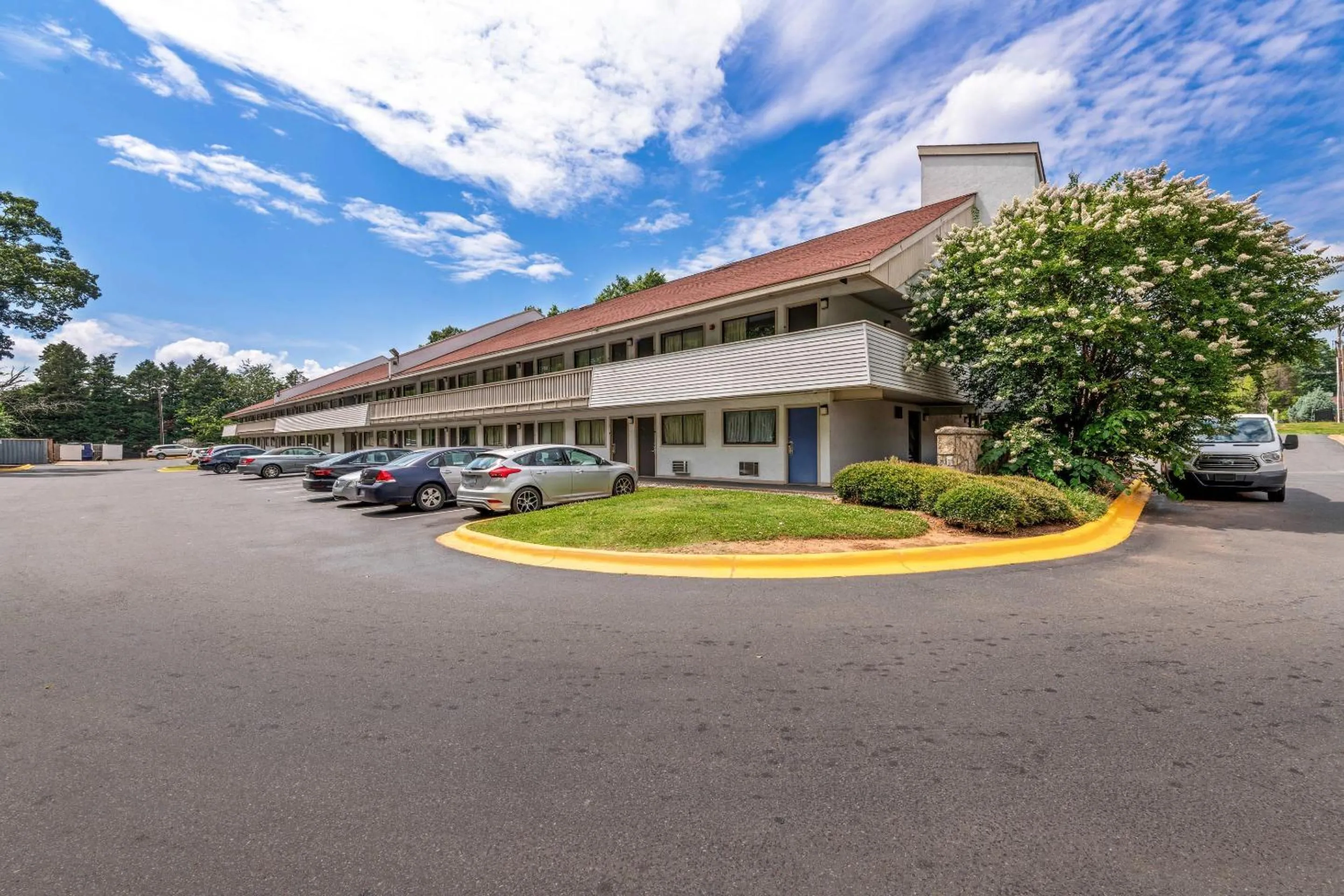 Property building in Econo Lodge Charlotte Airport