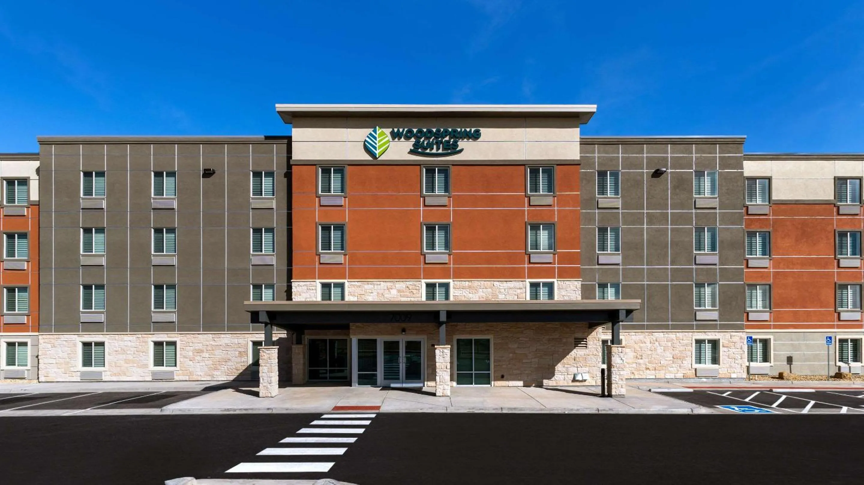 Property building in WoodSpring Suites Greeley