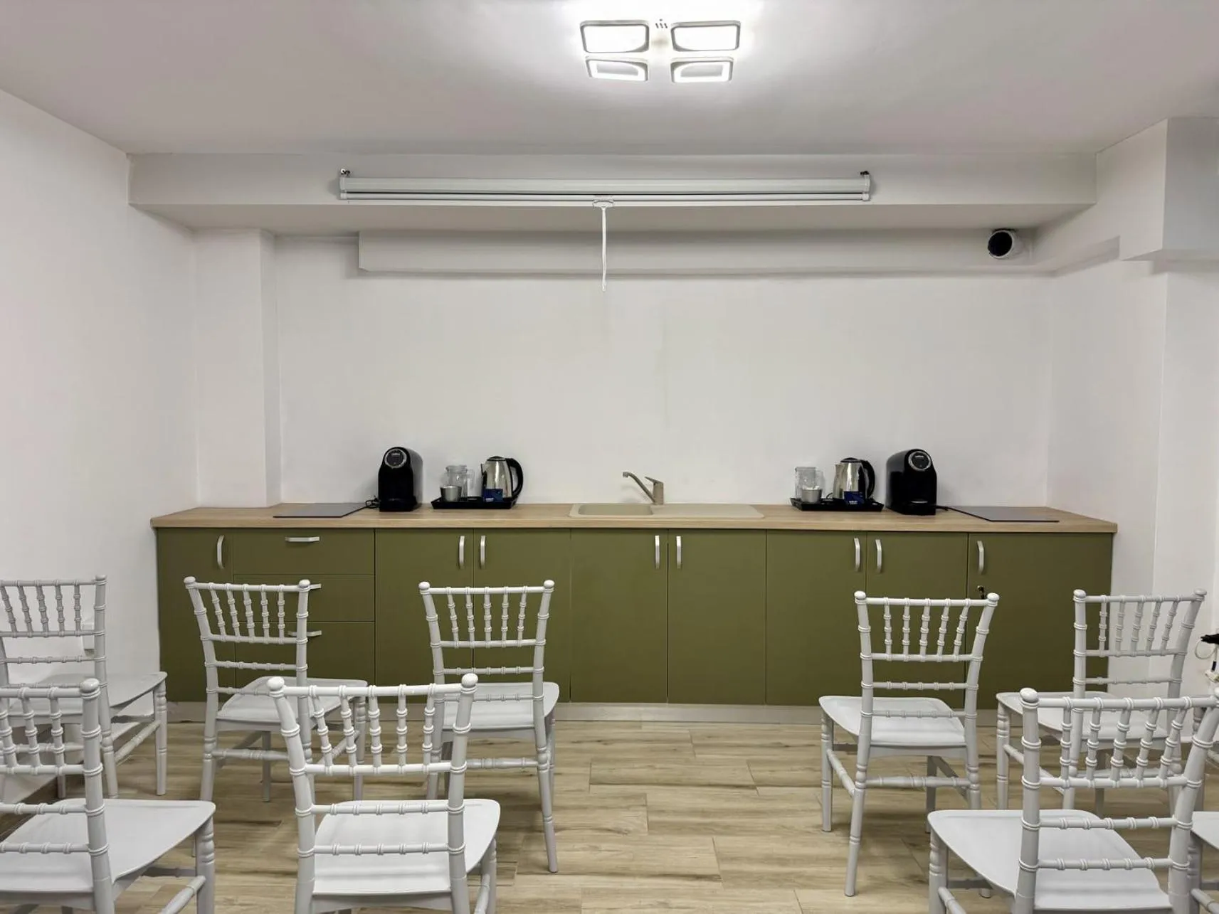 Meeting/conference room in Otopeni Suites by CityBookings