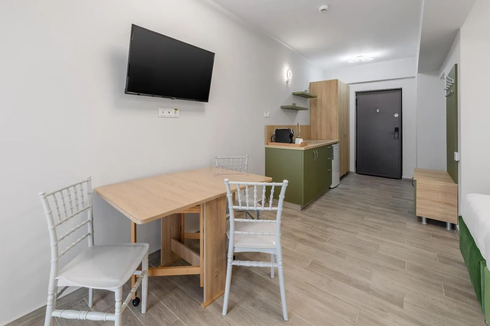 Photo of the whole room in Otopeni Suites by CityBookings