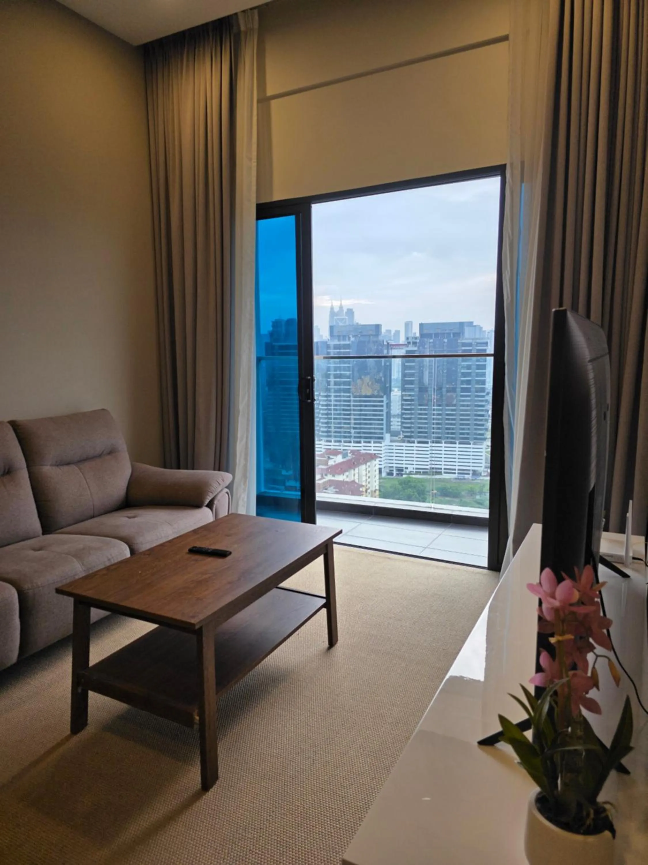 Reizz Residence by Perkasa