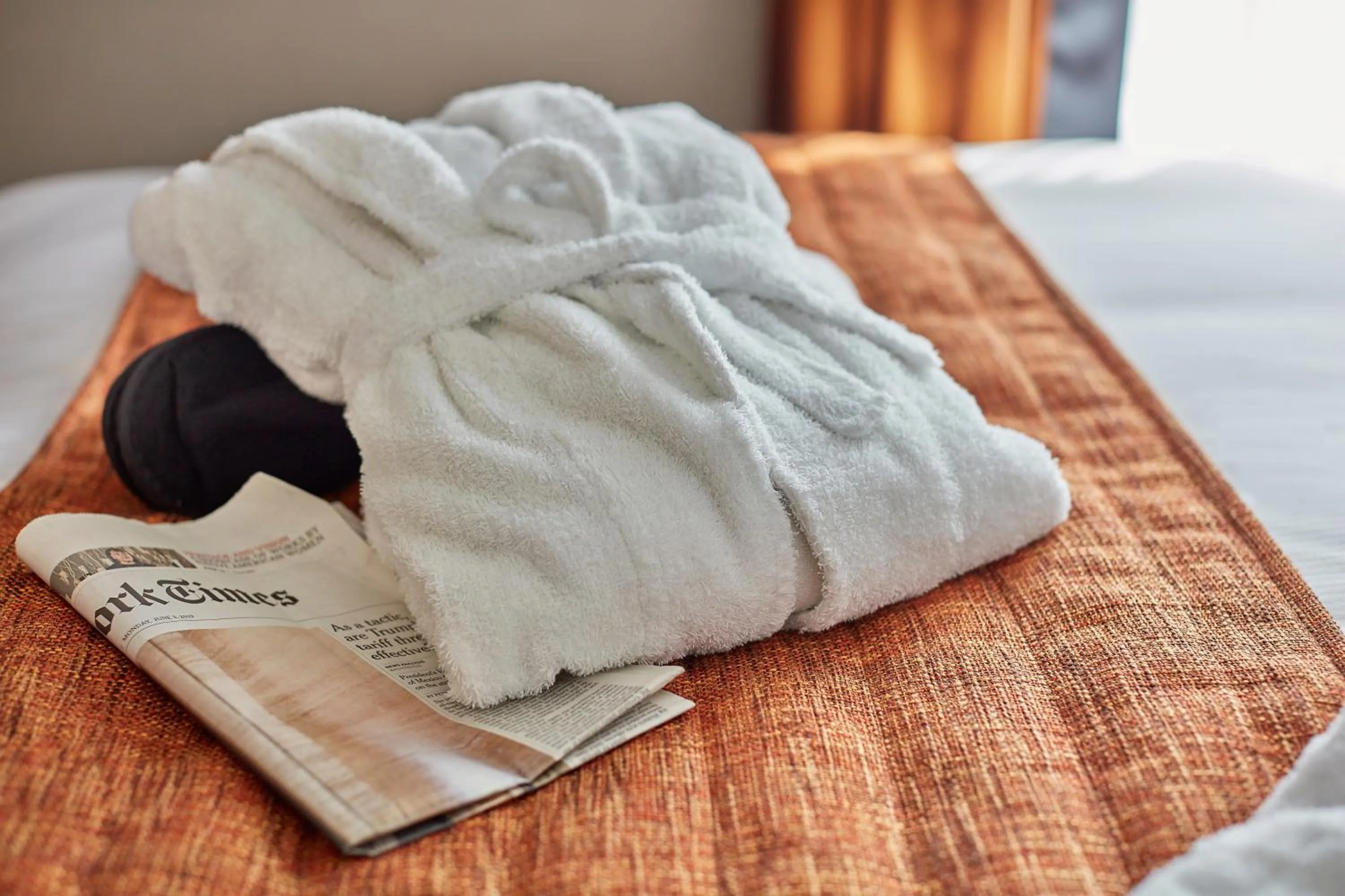 Shower, Bed in Carlton Square Hotel