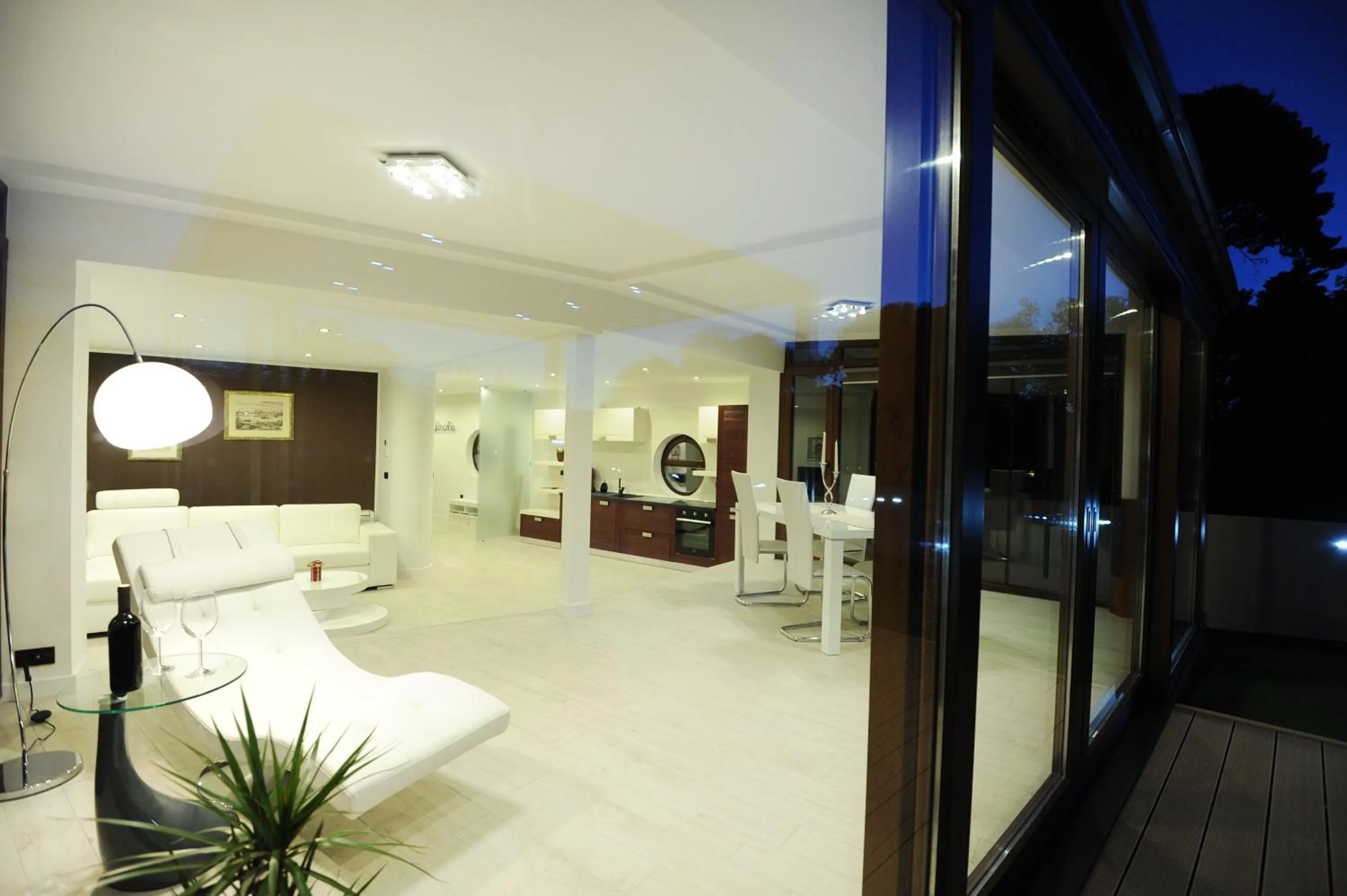 Kitchen or kitchenette in Feel Good Penthouse With Jacuzzi