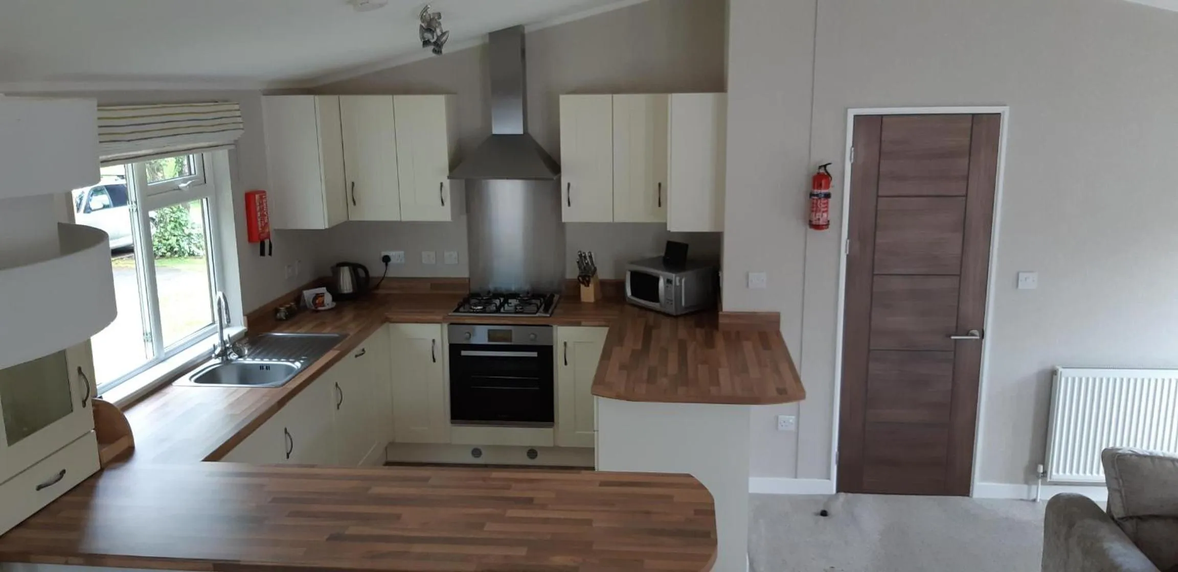 Kitchen or kitchenette in Inverbeg Holiday Park