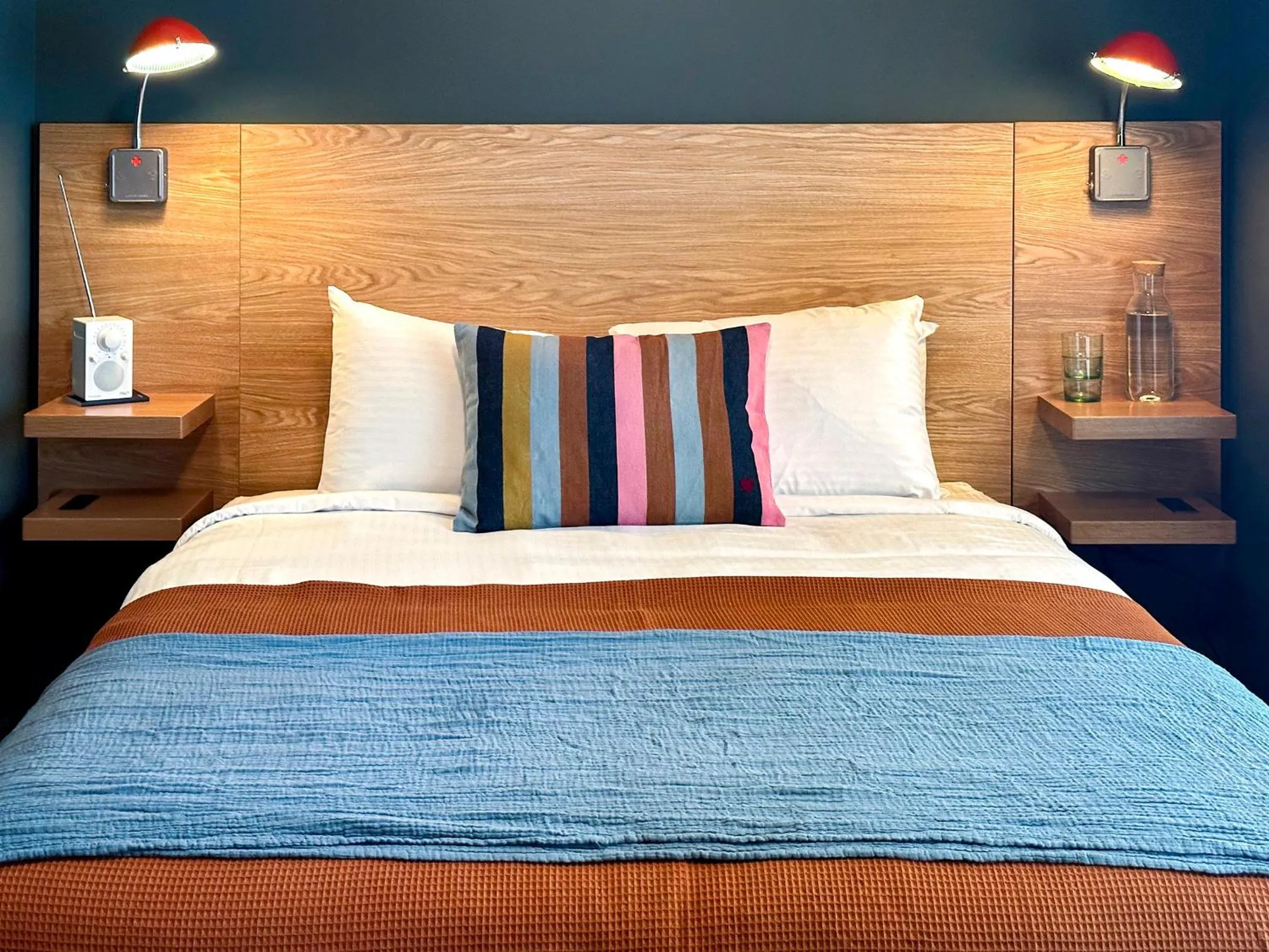 Bedroom, Bed in Madbush Falls