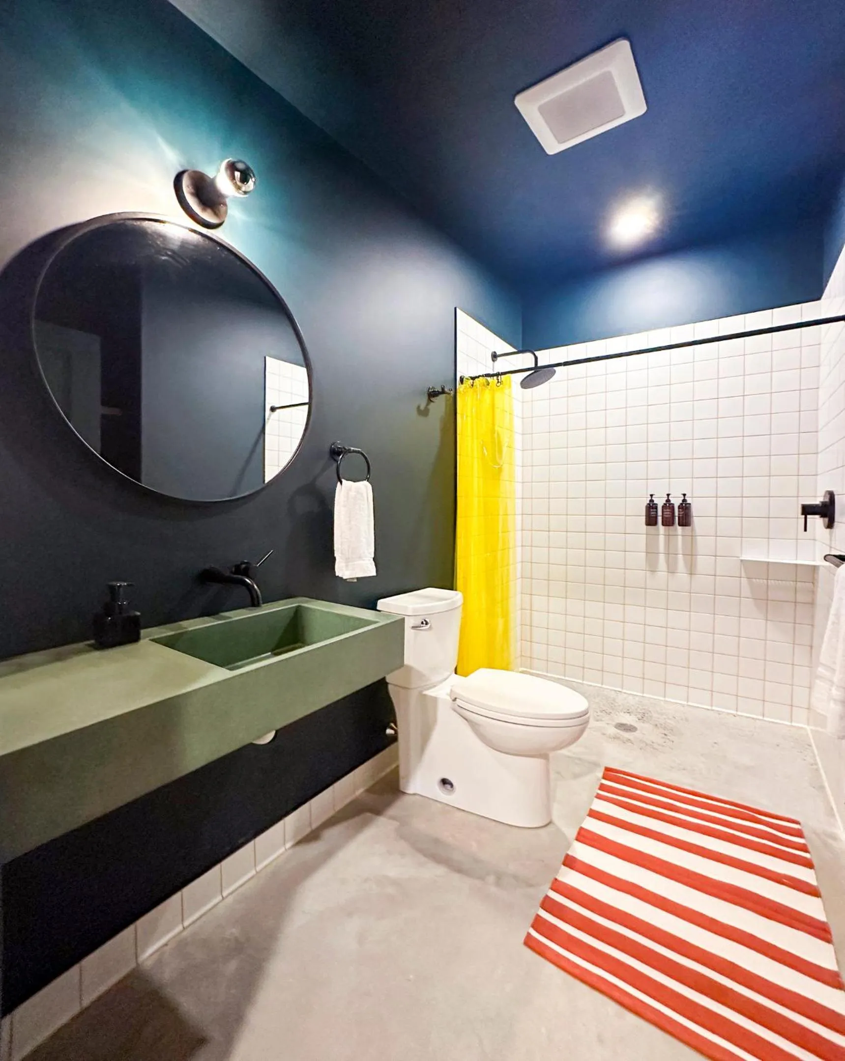 Bathroom in Madbush Falls