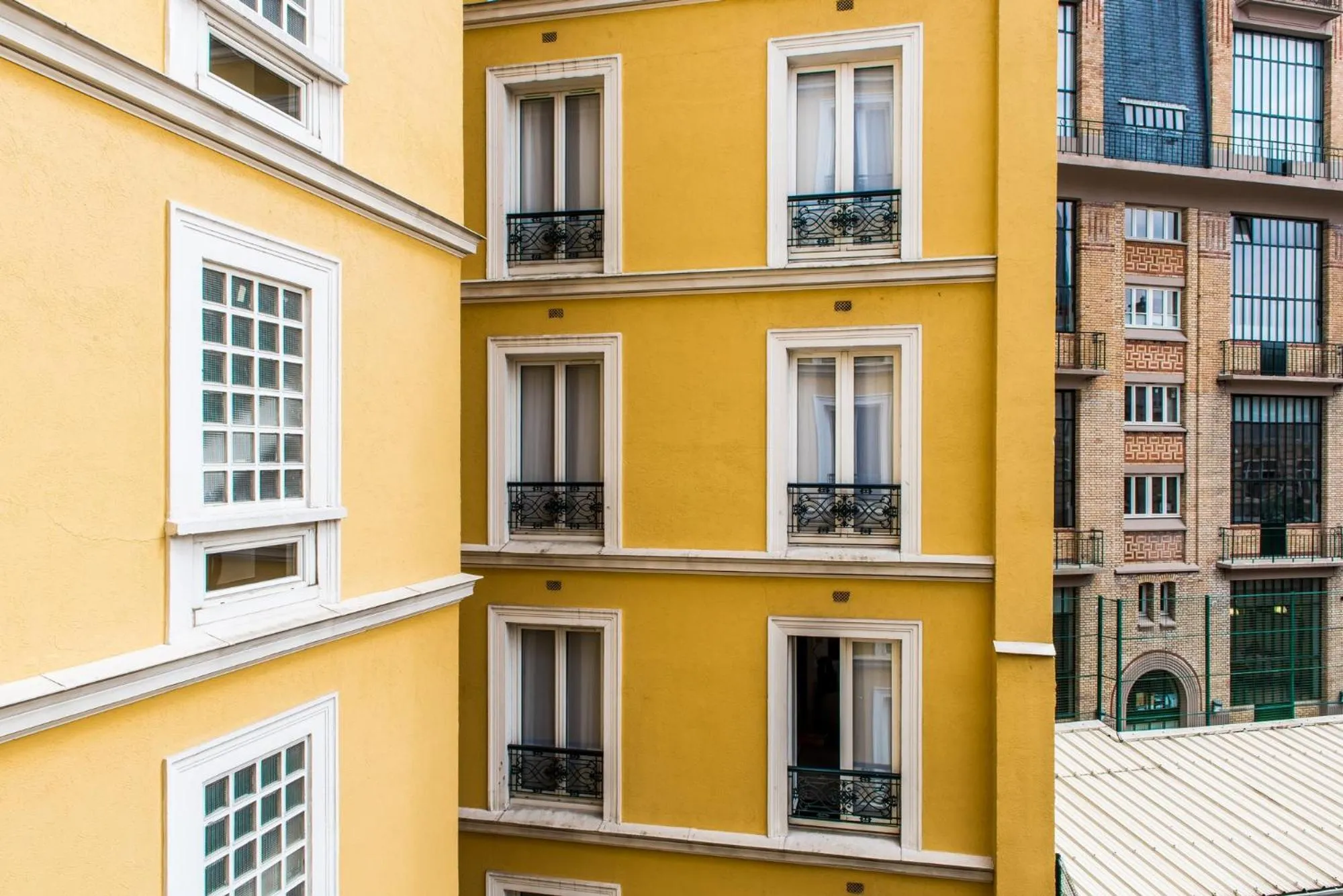 Facade/entrance in Hôtel le Royal Rive Gauche