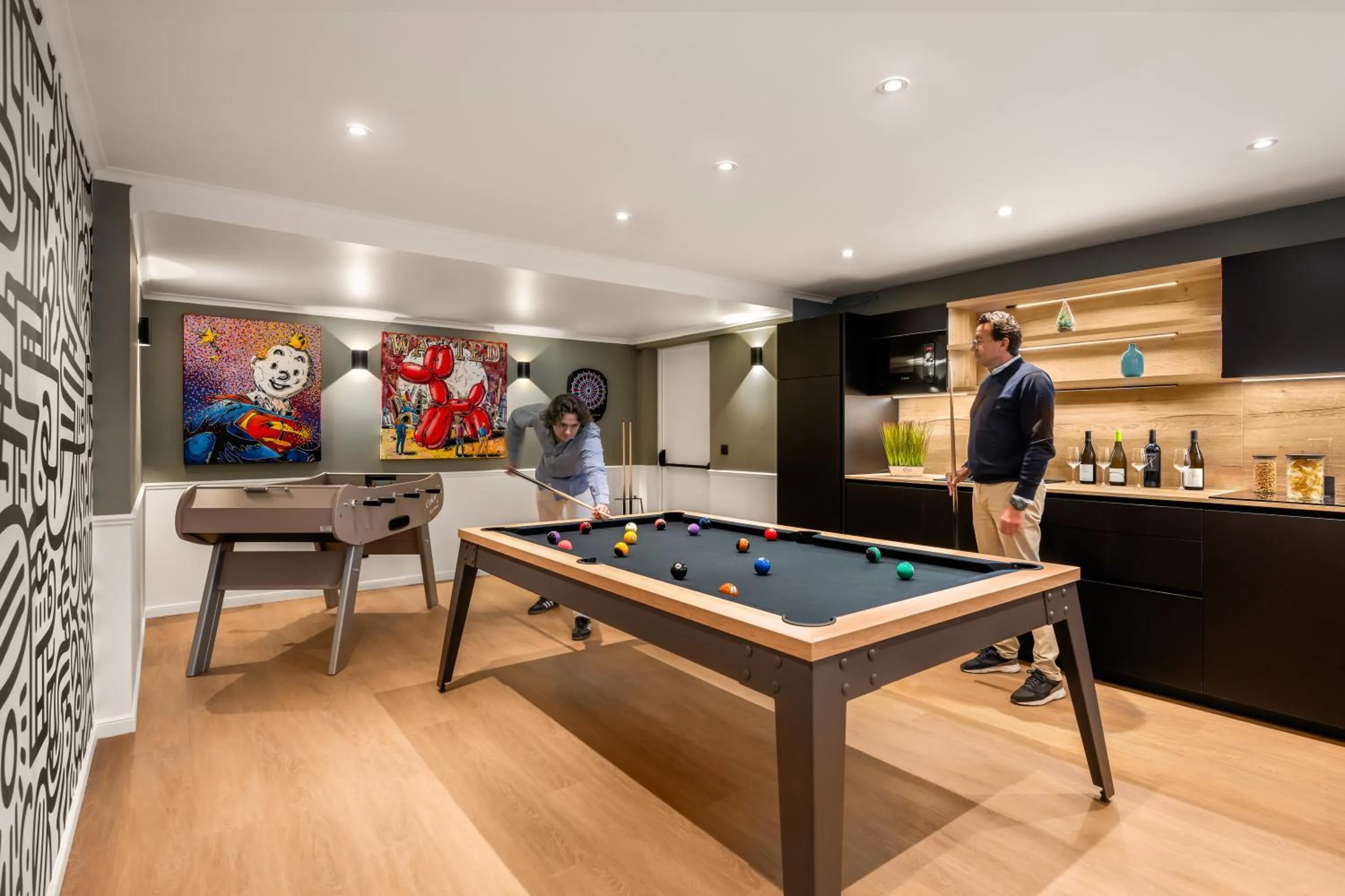 Billiard in Hôtel le Royal Rive Gauche