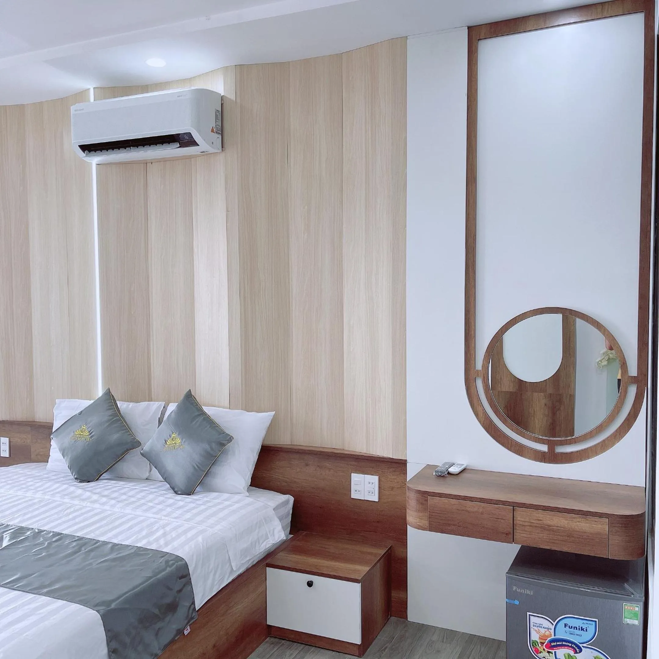 Bed in T&T Luxury Hotel