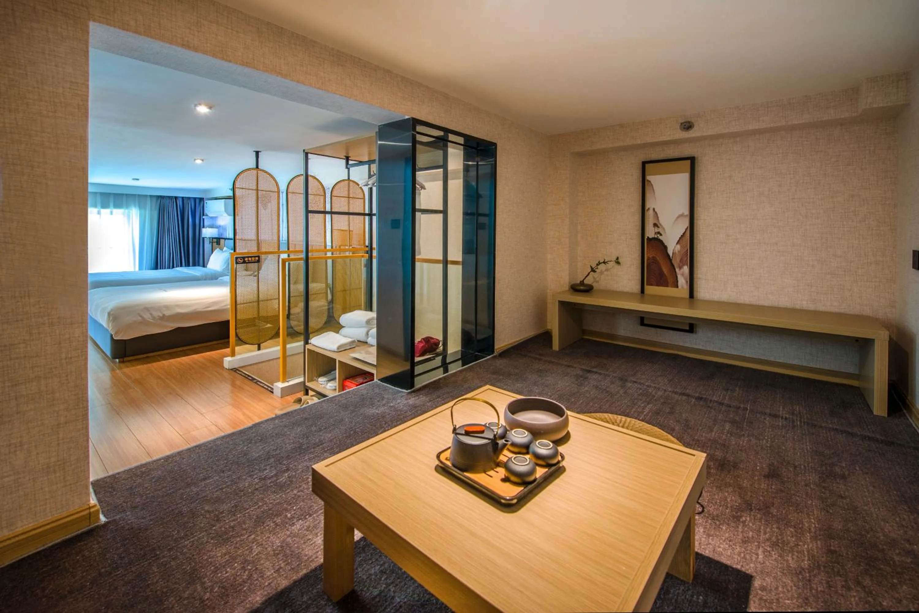 Bed in Baytop Living Hotel - Canton Fair Free Shuttle Bus