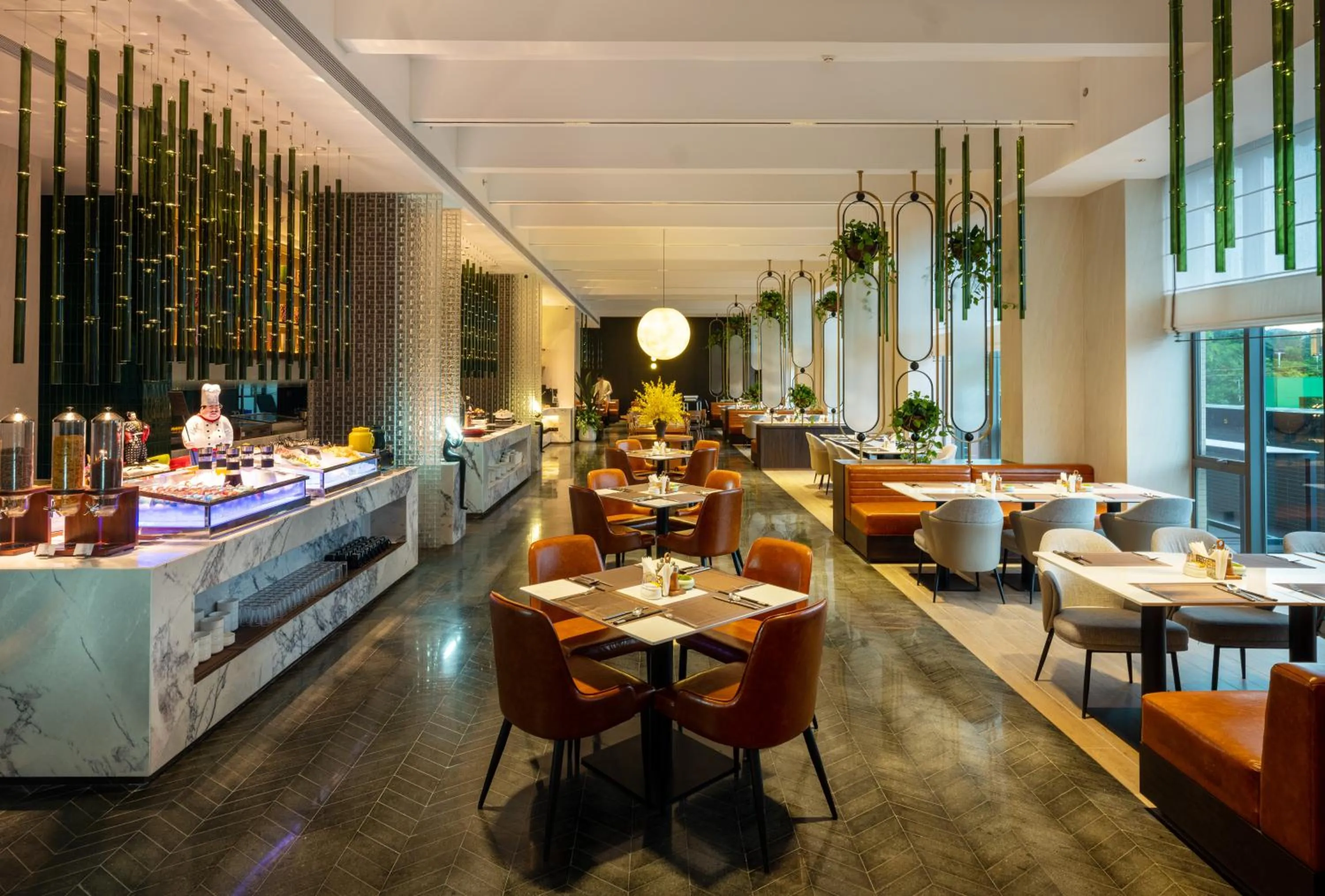 Restaurant/places to eat in Baytop Living Hotel - Canton Fair Free Shuttle Bus