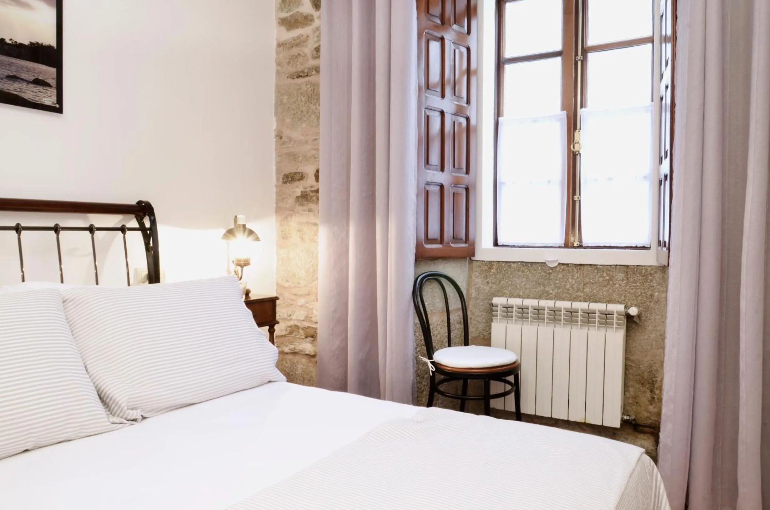 Decorative detail, Bed in Sete Artes by Como en Casa