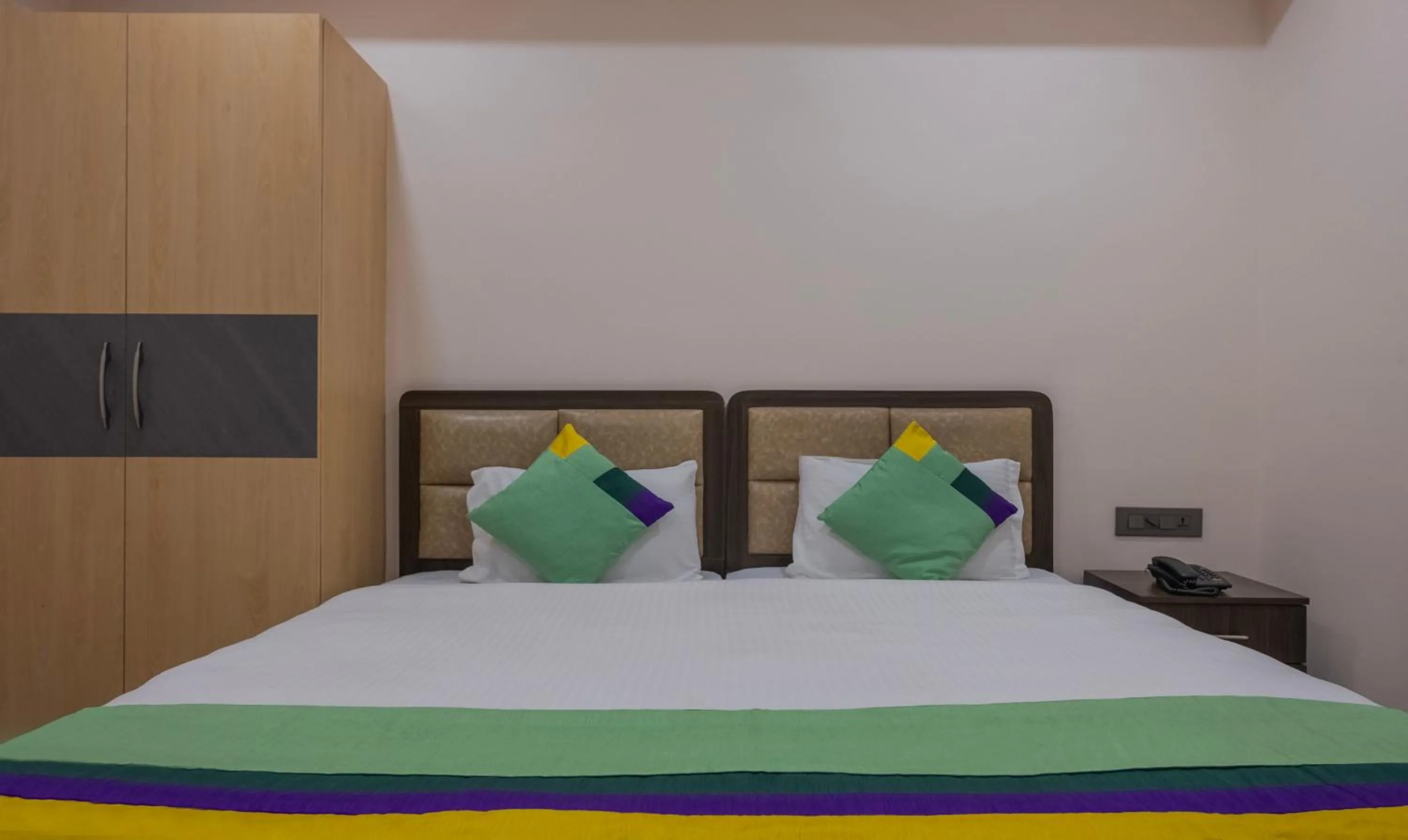 Bed in Treebo Su Casa Grand