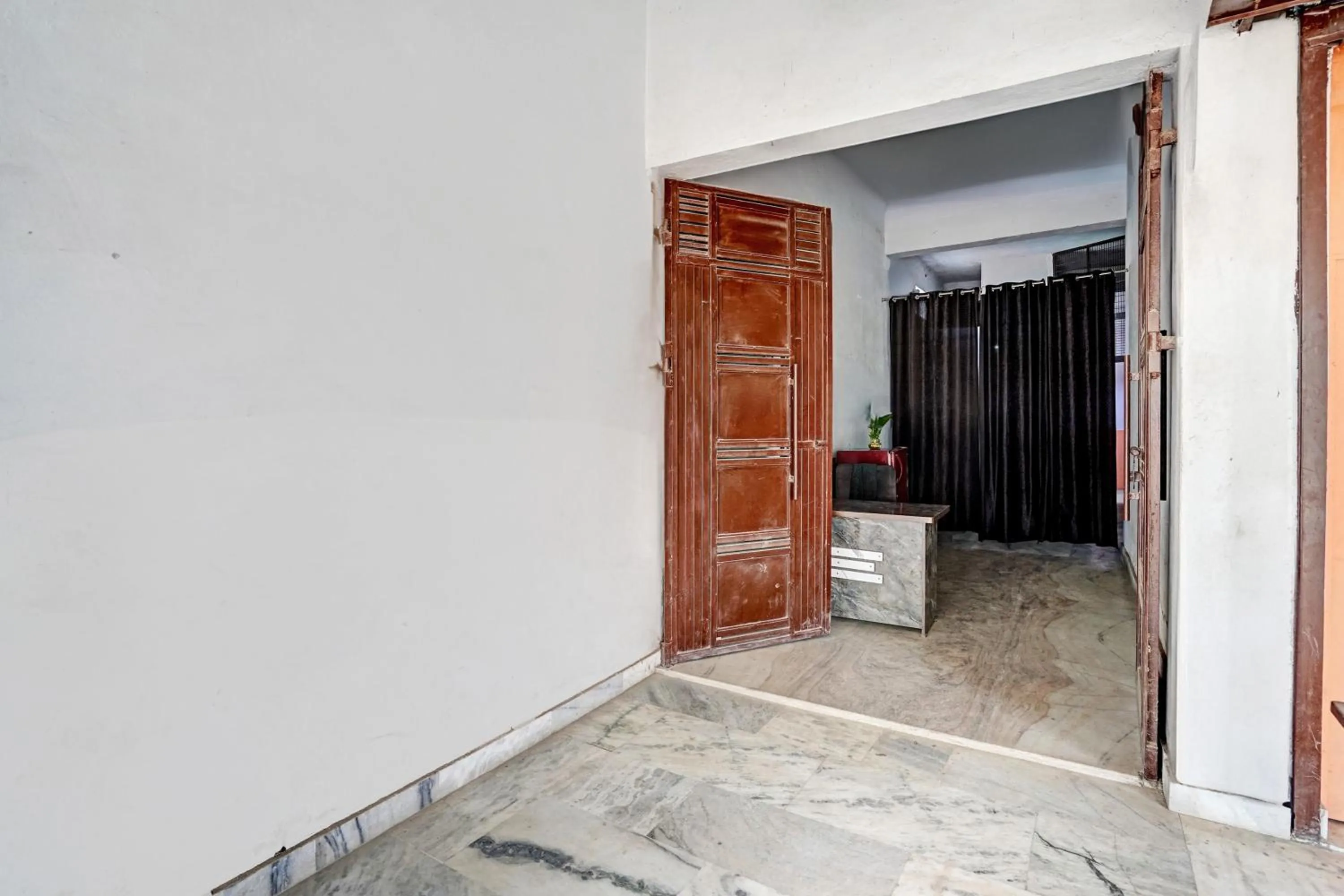 Facade/entrance in Hotel O by OYO Rudhra