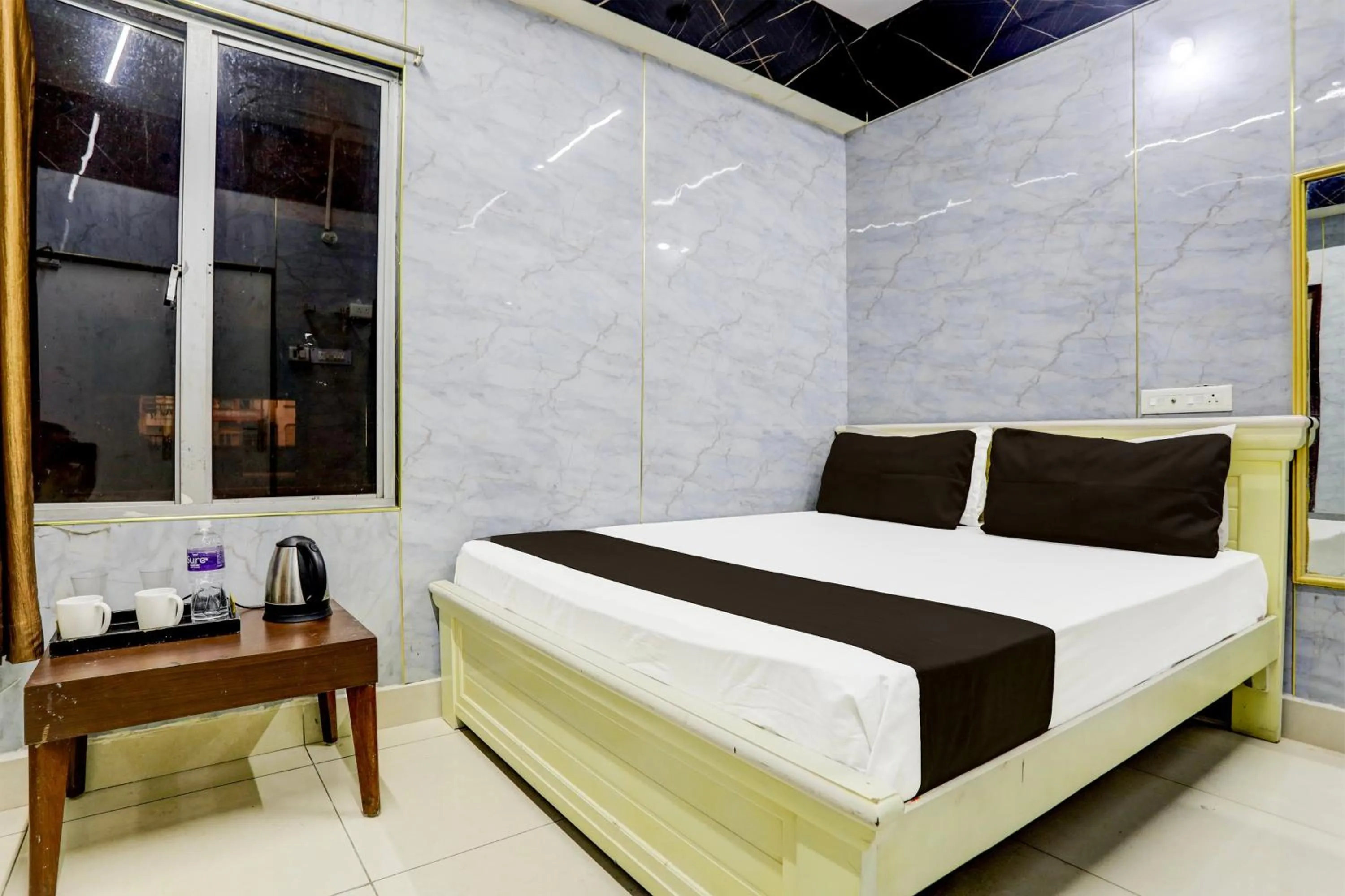 Bedroom, Bed in Spot On Sri Balaji