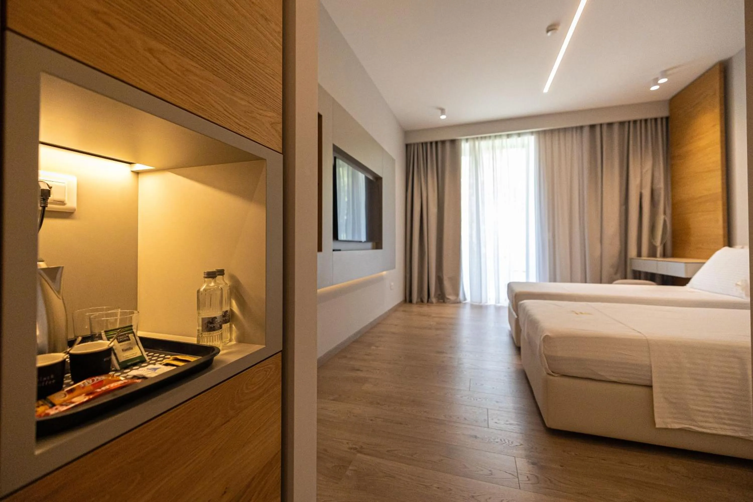 Photo of the whole room, Bed in Navy Hotel