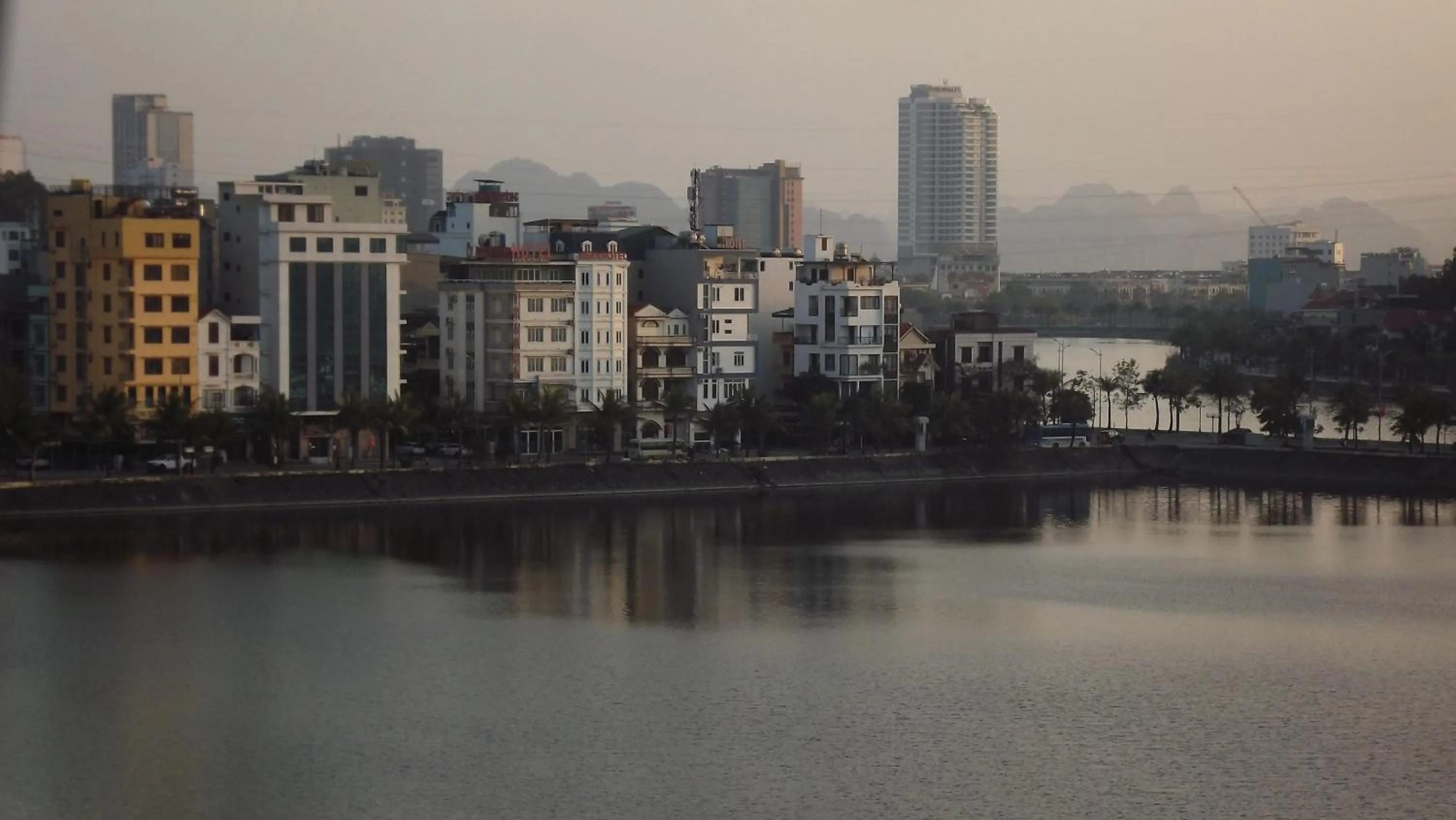Natural landscape in Sen Hotel Hạ Long