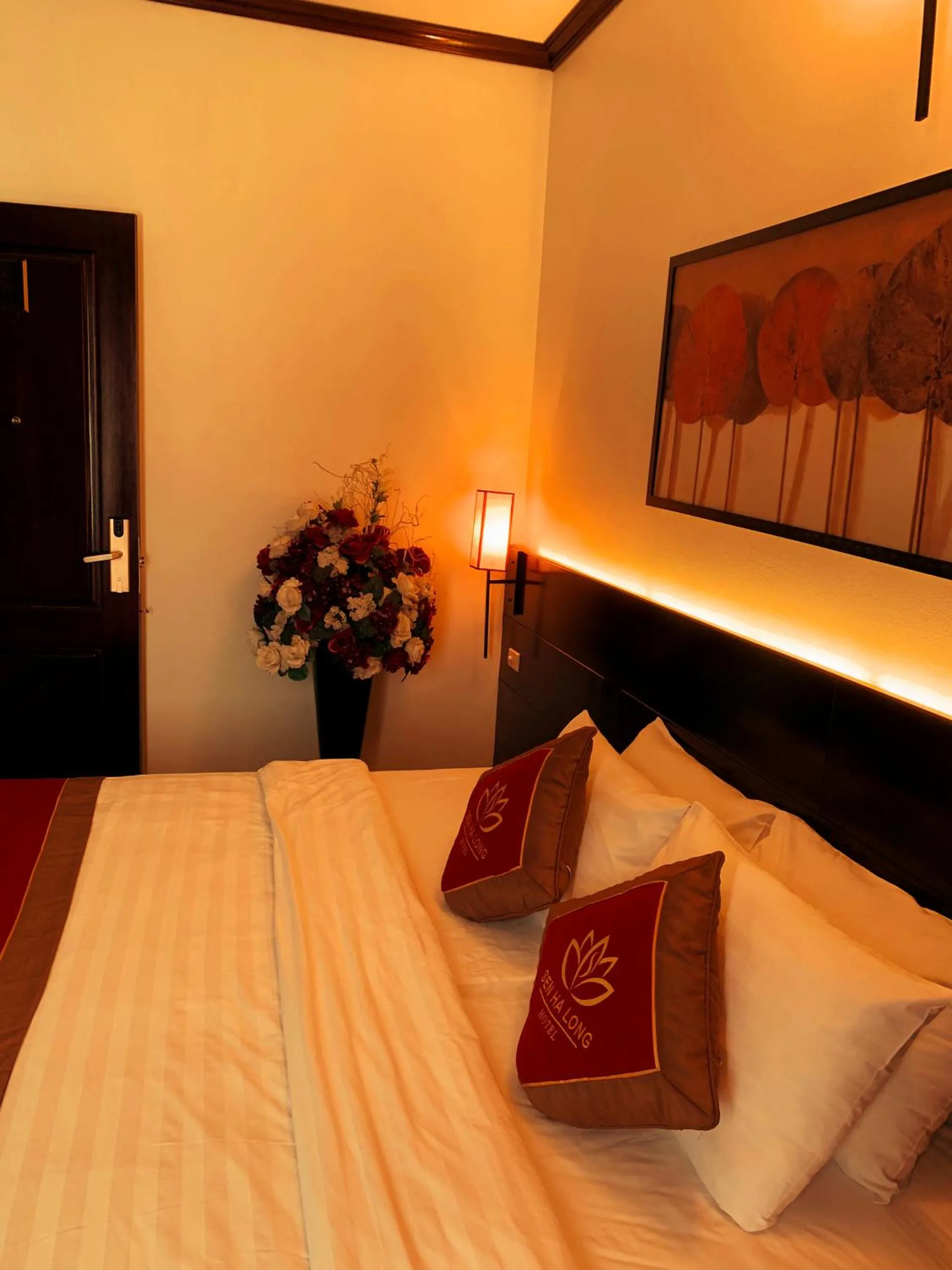 Bedroom, Bed in Sen Hotel Hạ Long