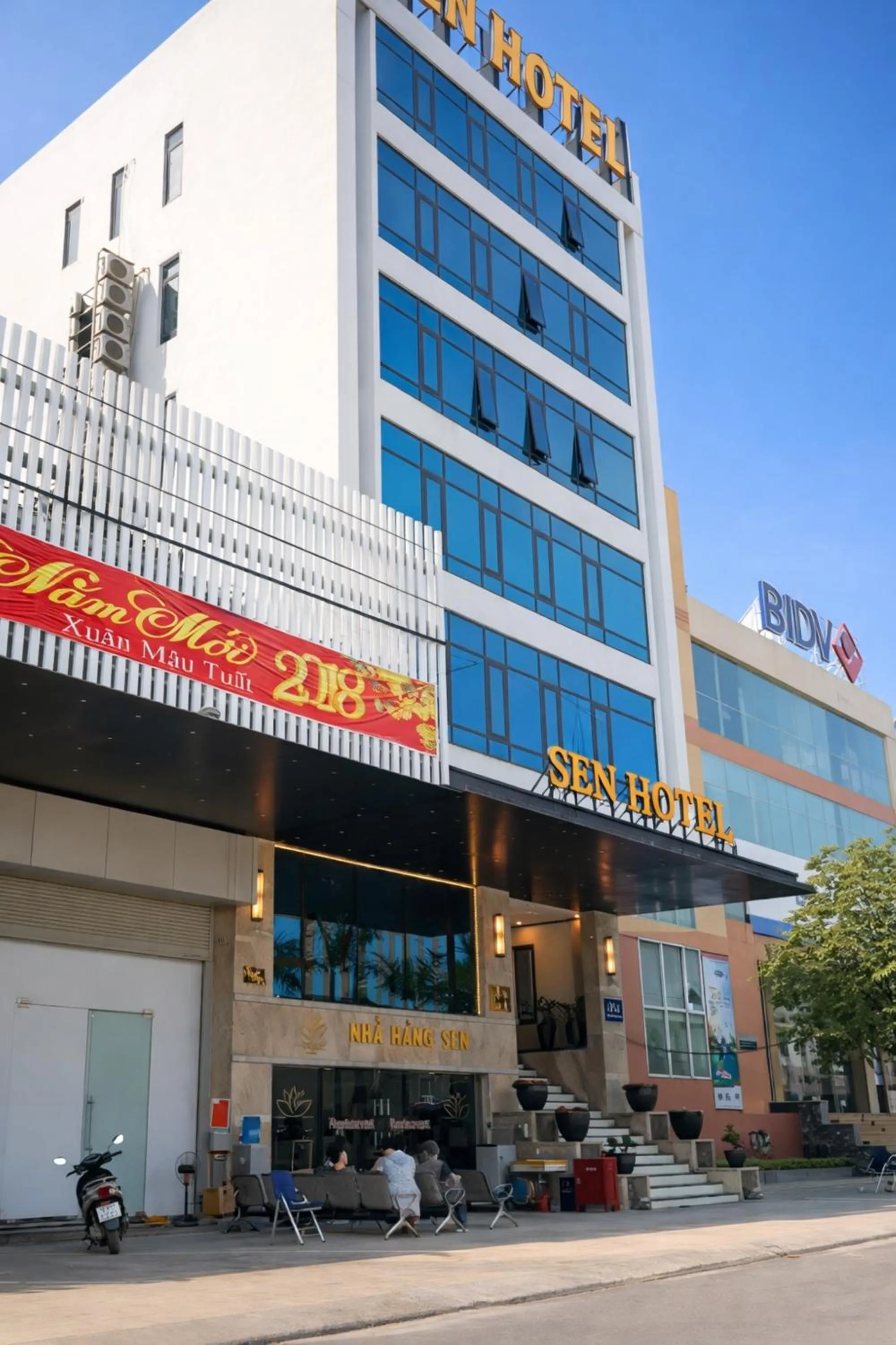 Property building in Sen Hotel Hạ Long