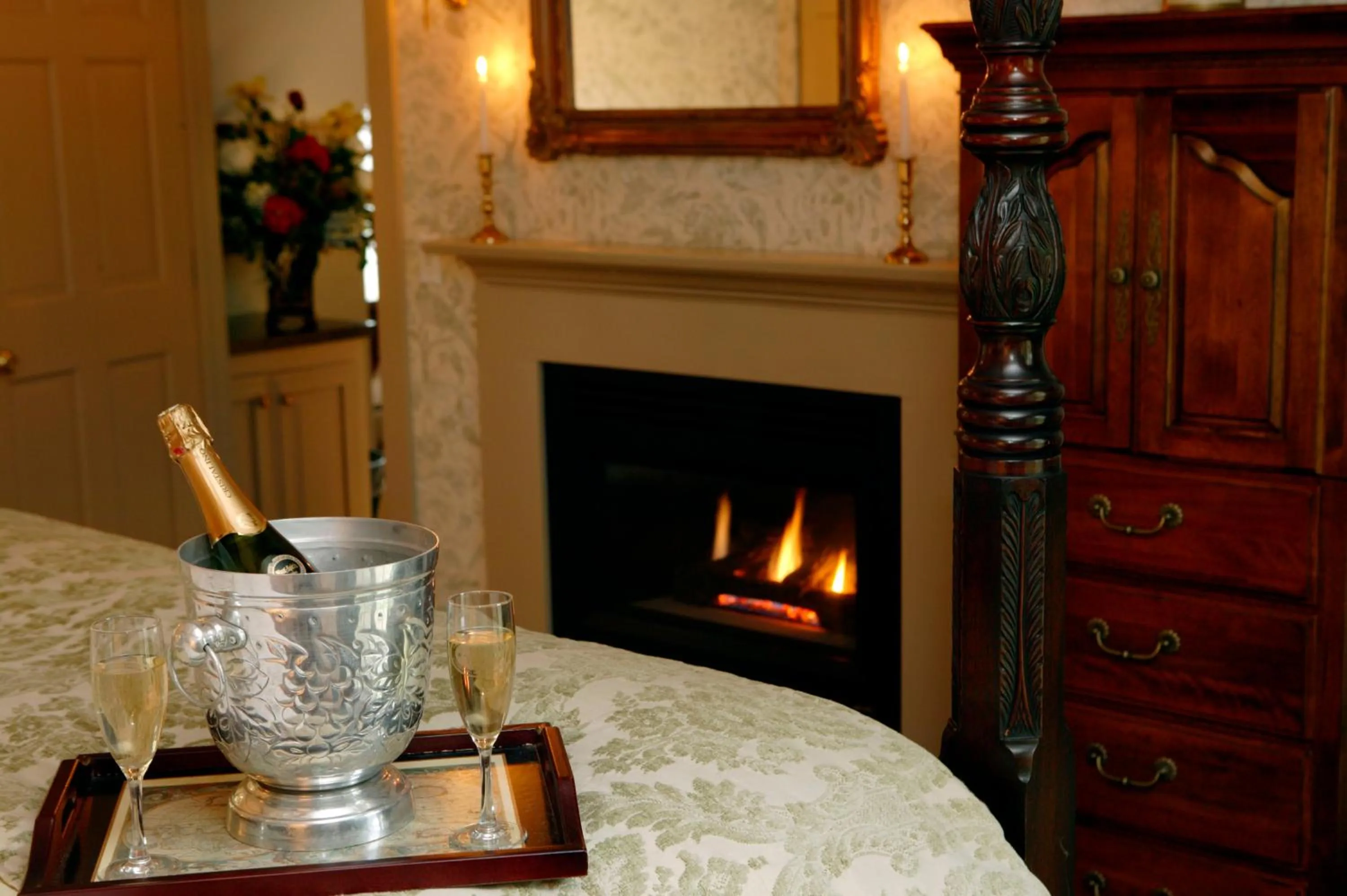 Decorative detail in Captain's House Inn