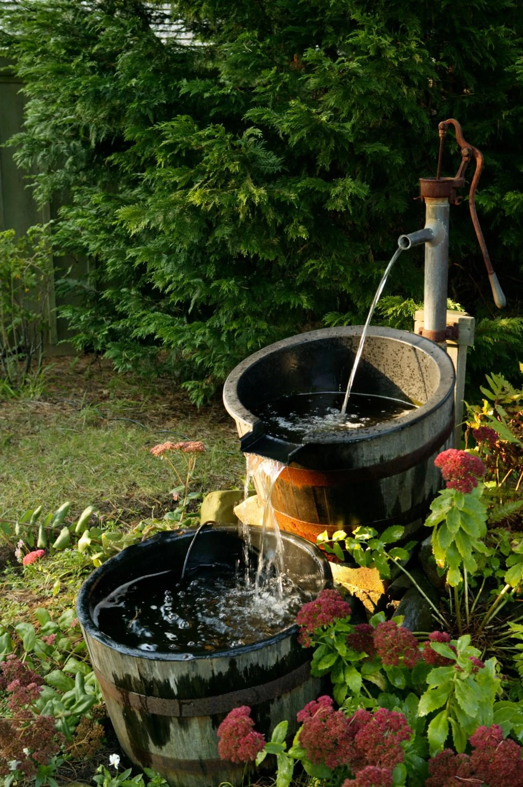 Garden in Captain's House Inn