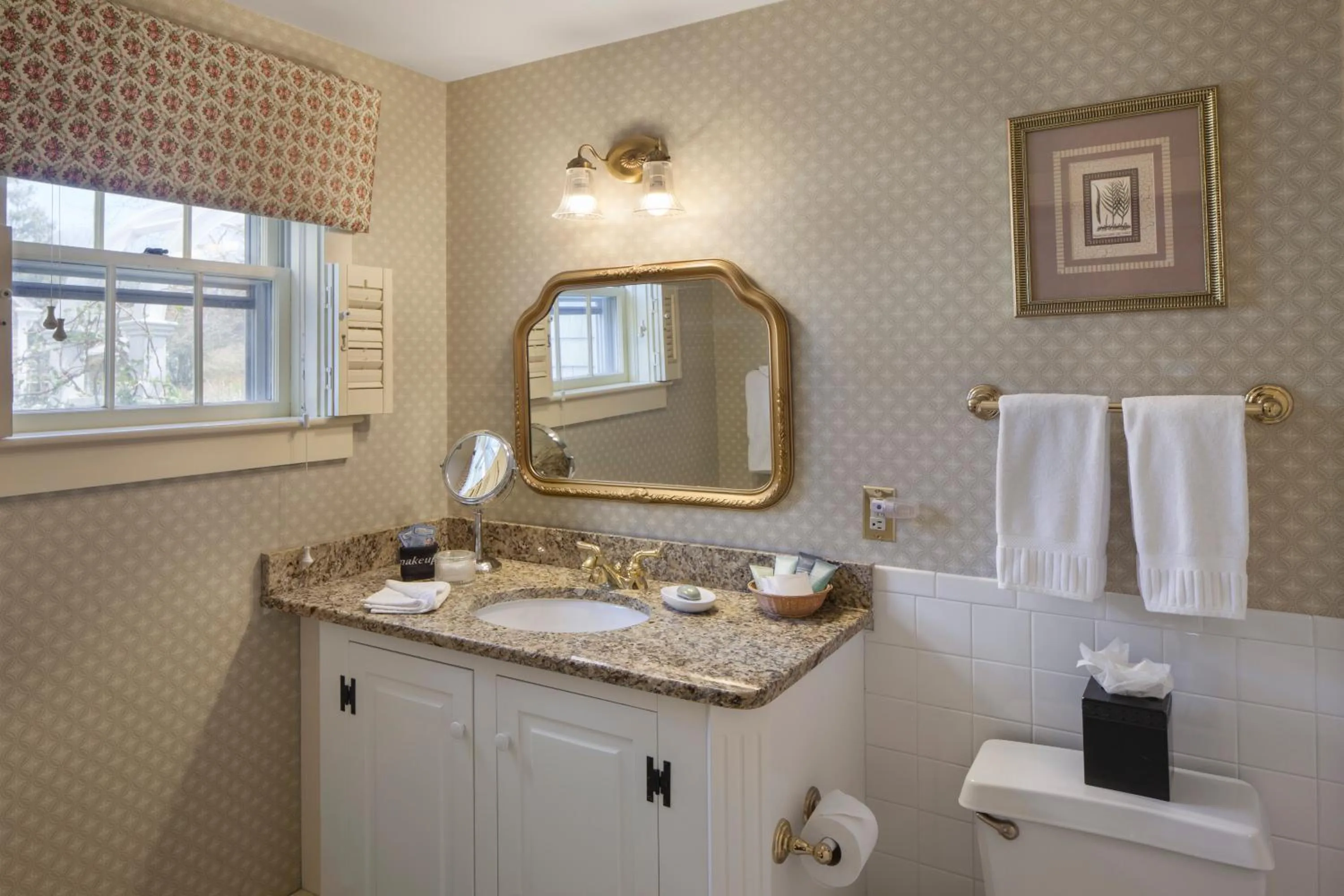 Bathroom in Captain's House Inn