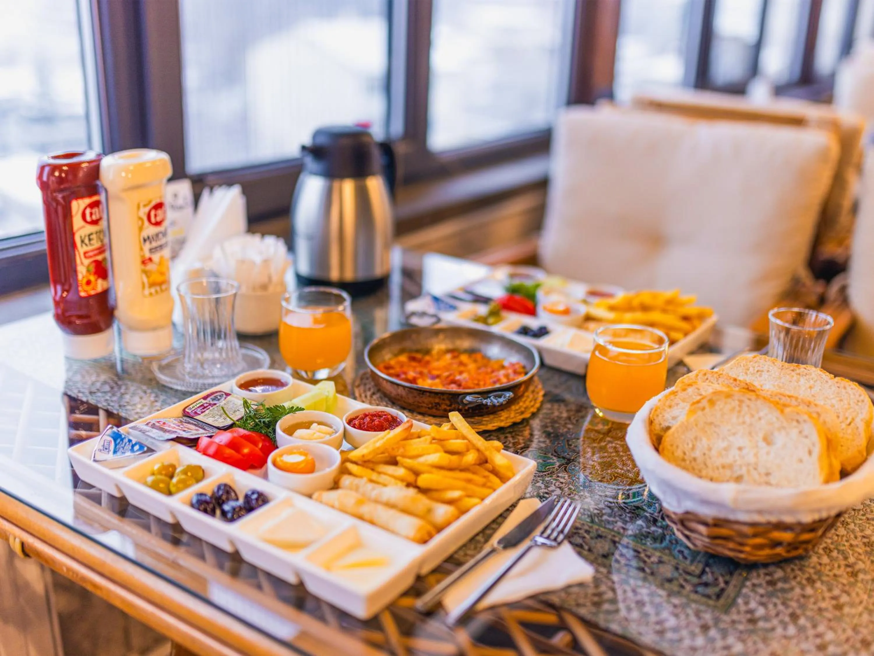 Breakfast in Cappanar Cave Hotel