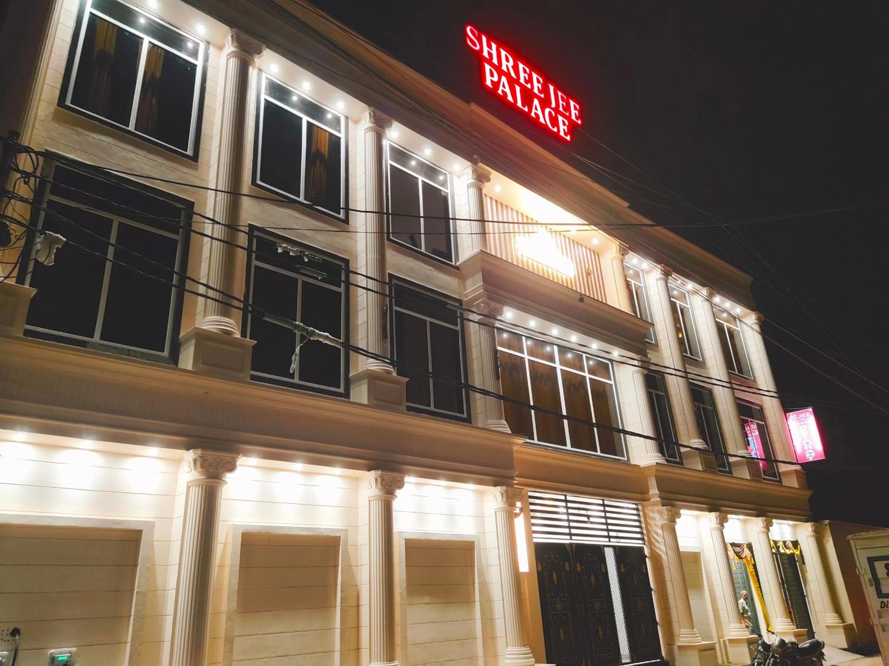 Hotel The Shree Jee Palace