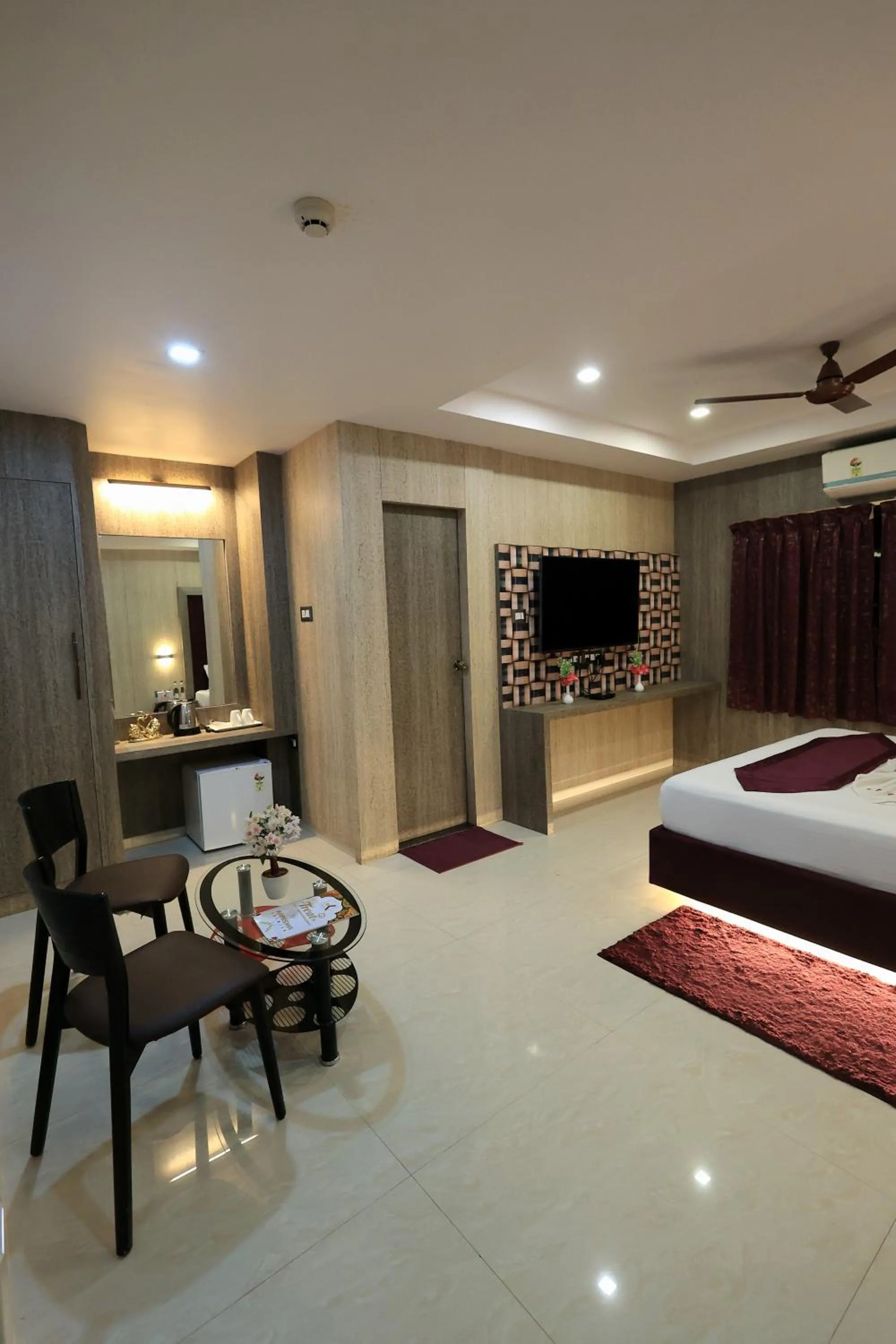 Bedroom, Bed in karisma premium