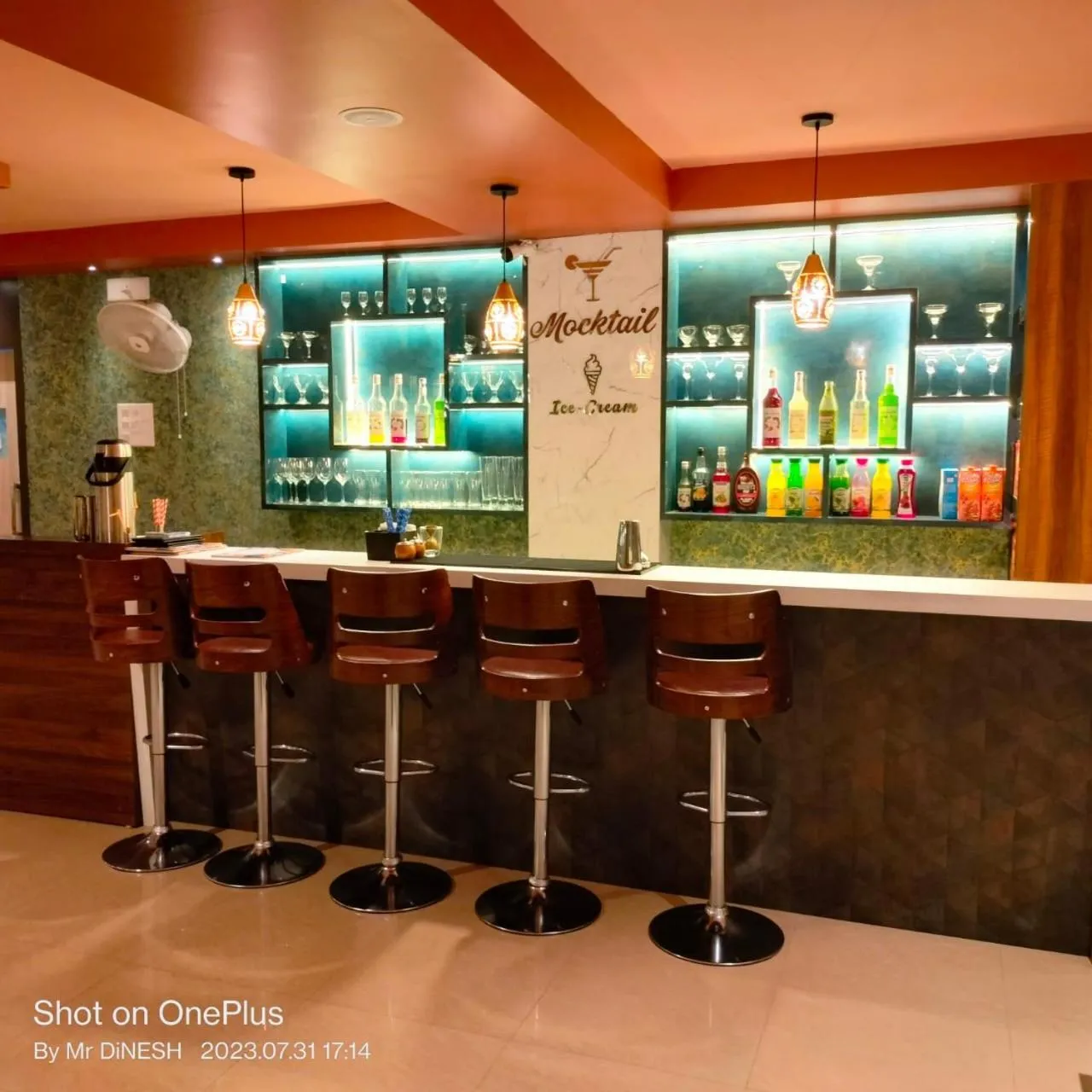 Lounge or bar in karisma premium