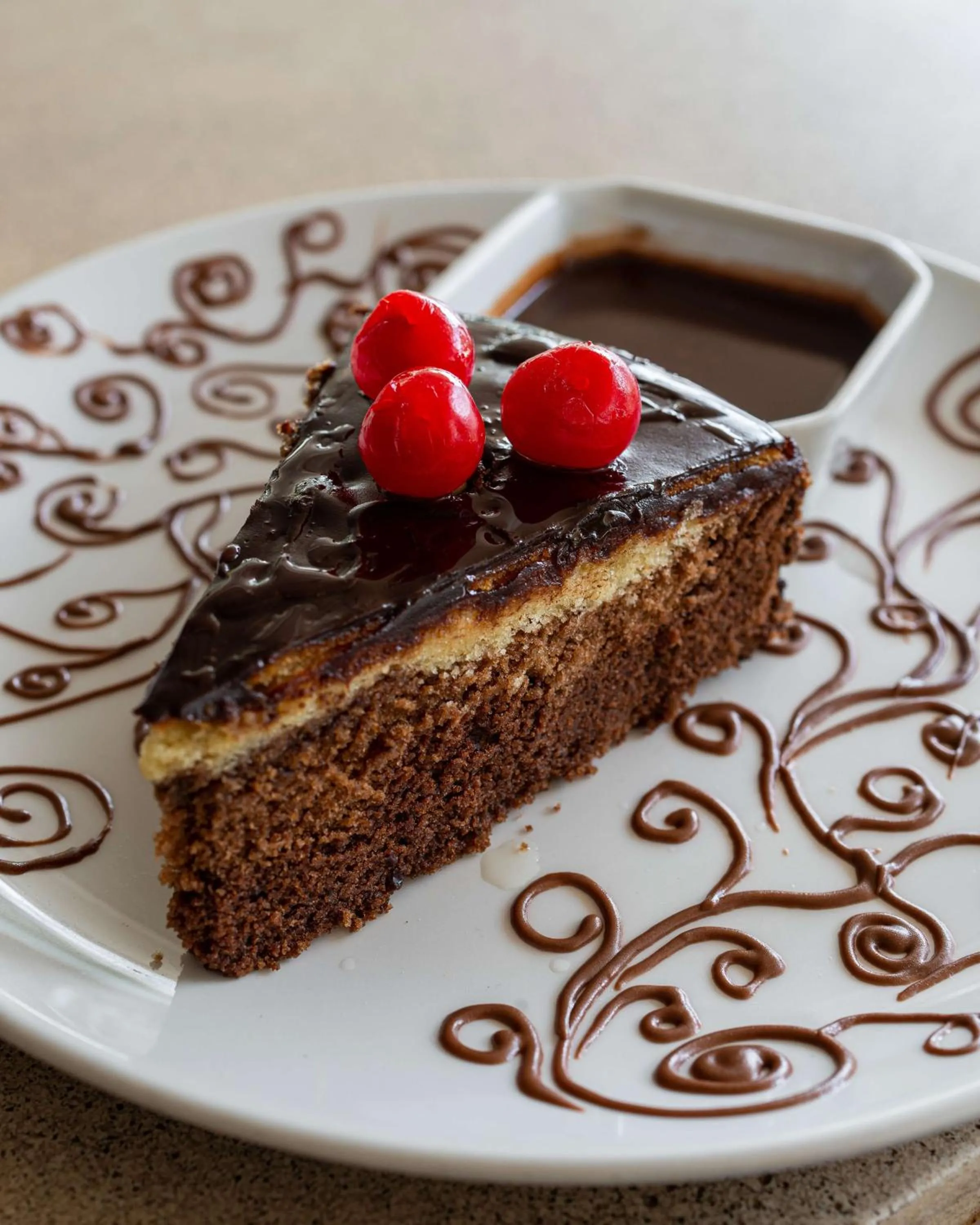 Restaurant/places to eat in Radisson Blu Mammy Yoko Hotel