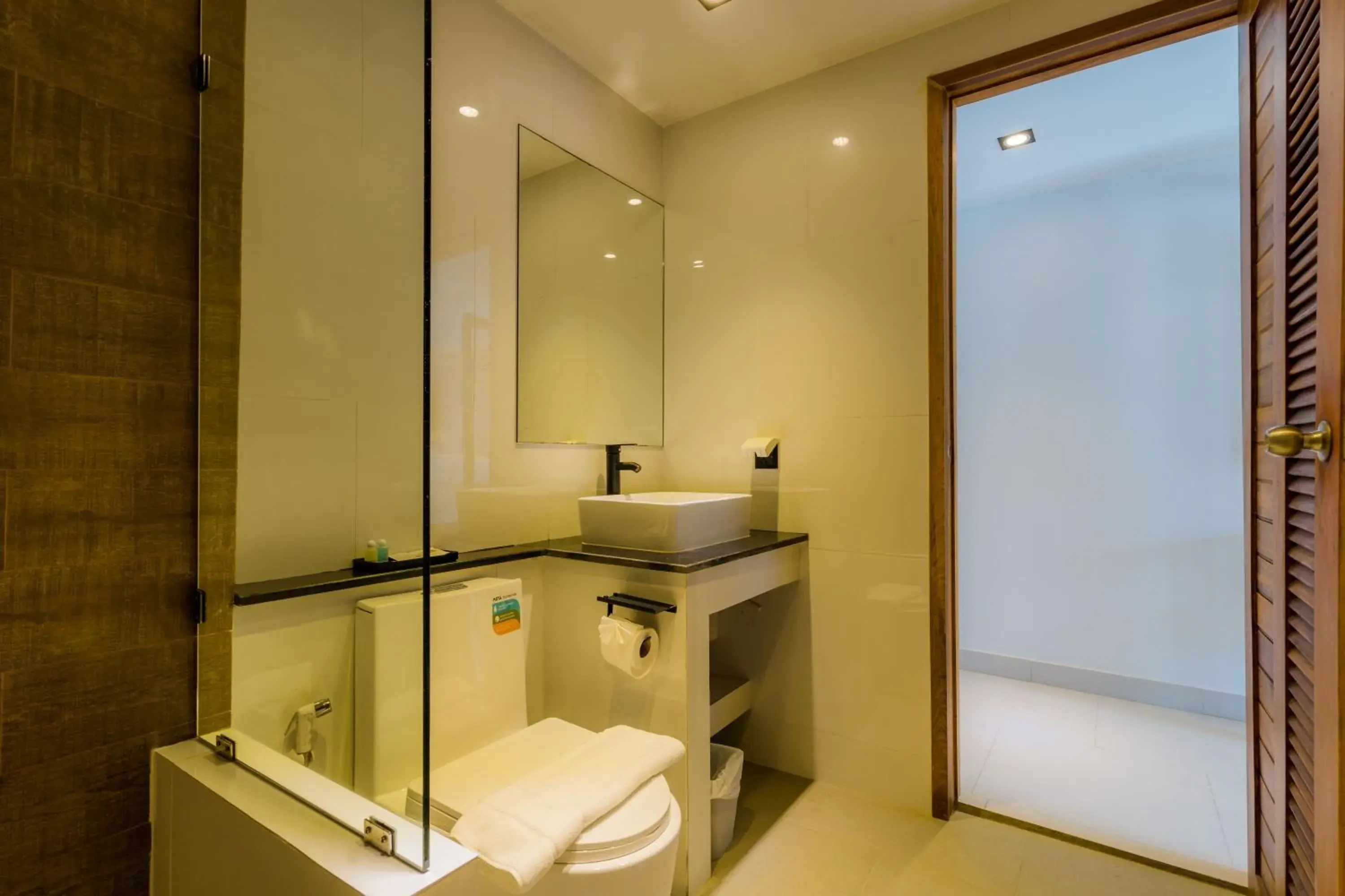 Standard Twin Room in Lek Lek Samui Room X Coffee Bar Standard Twin Room in Lek Lek Samui Room X Coffee Bar