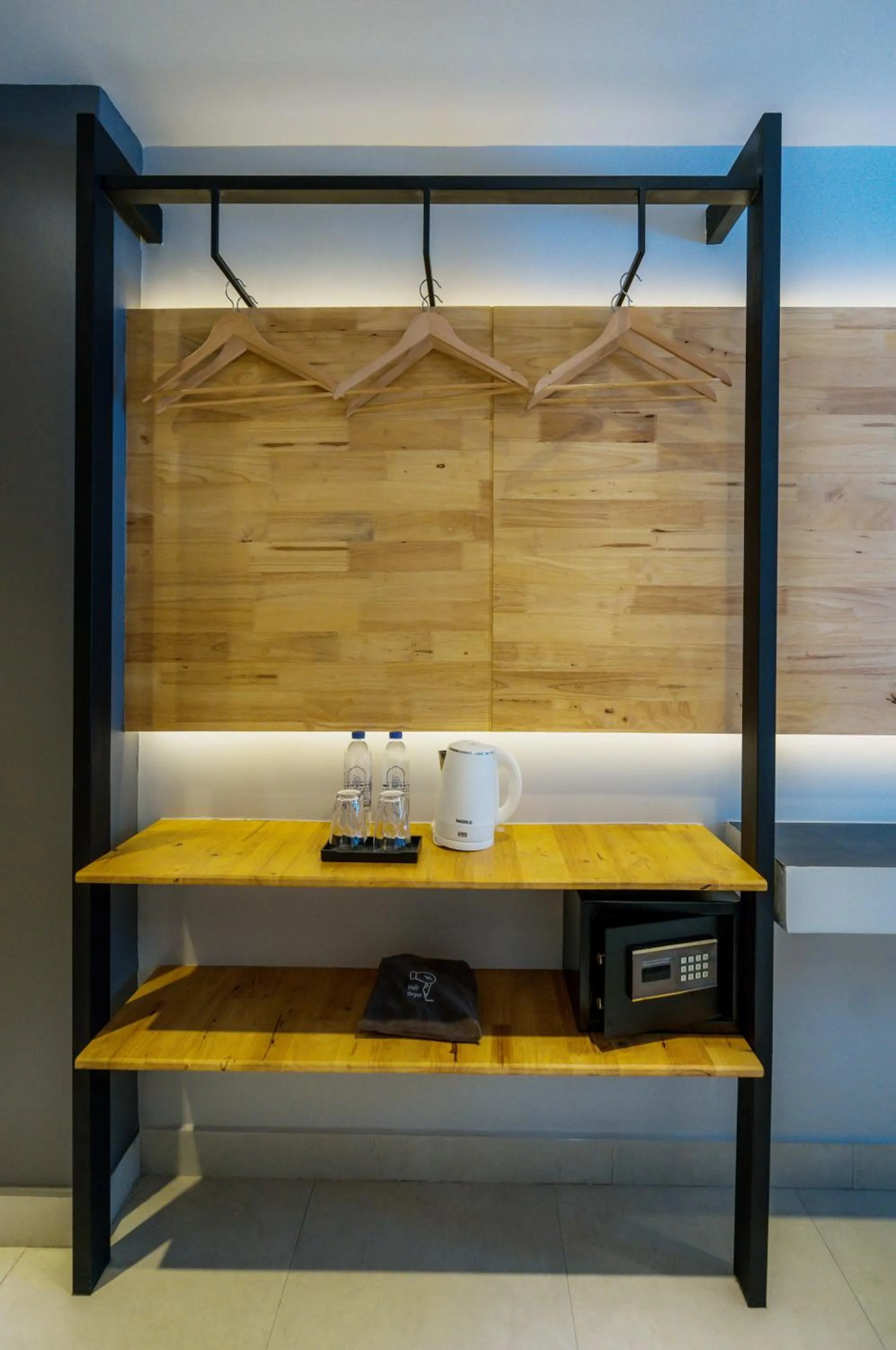 wardrobe in Lek Lek Samui Room X Coffee Bar