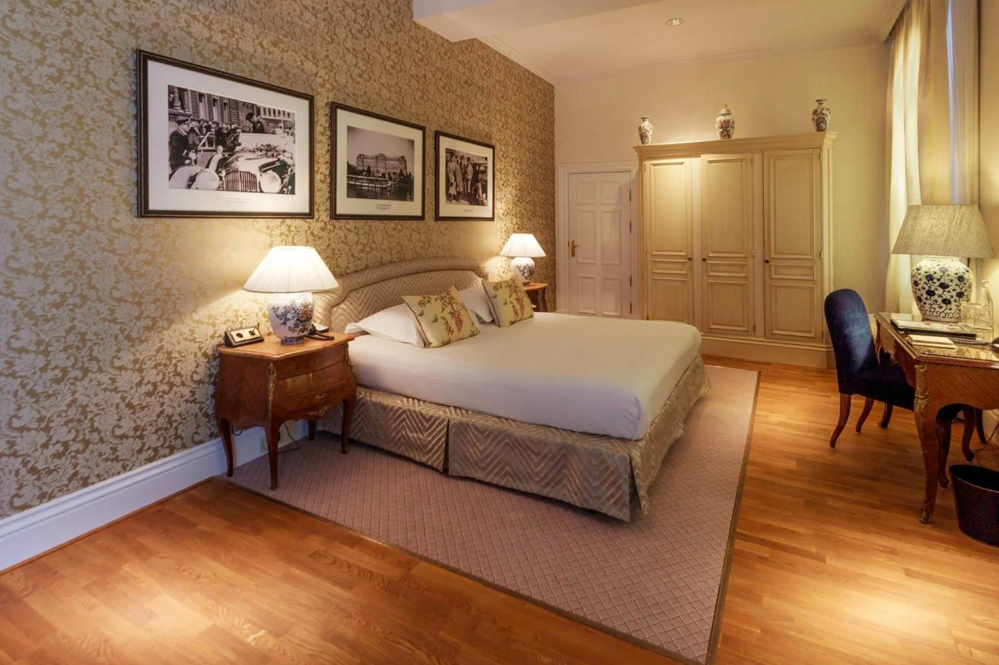 Photo of the whole room, Bed in InterContinental Amstel Amsterdam by IHG