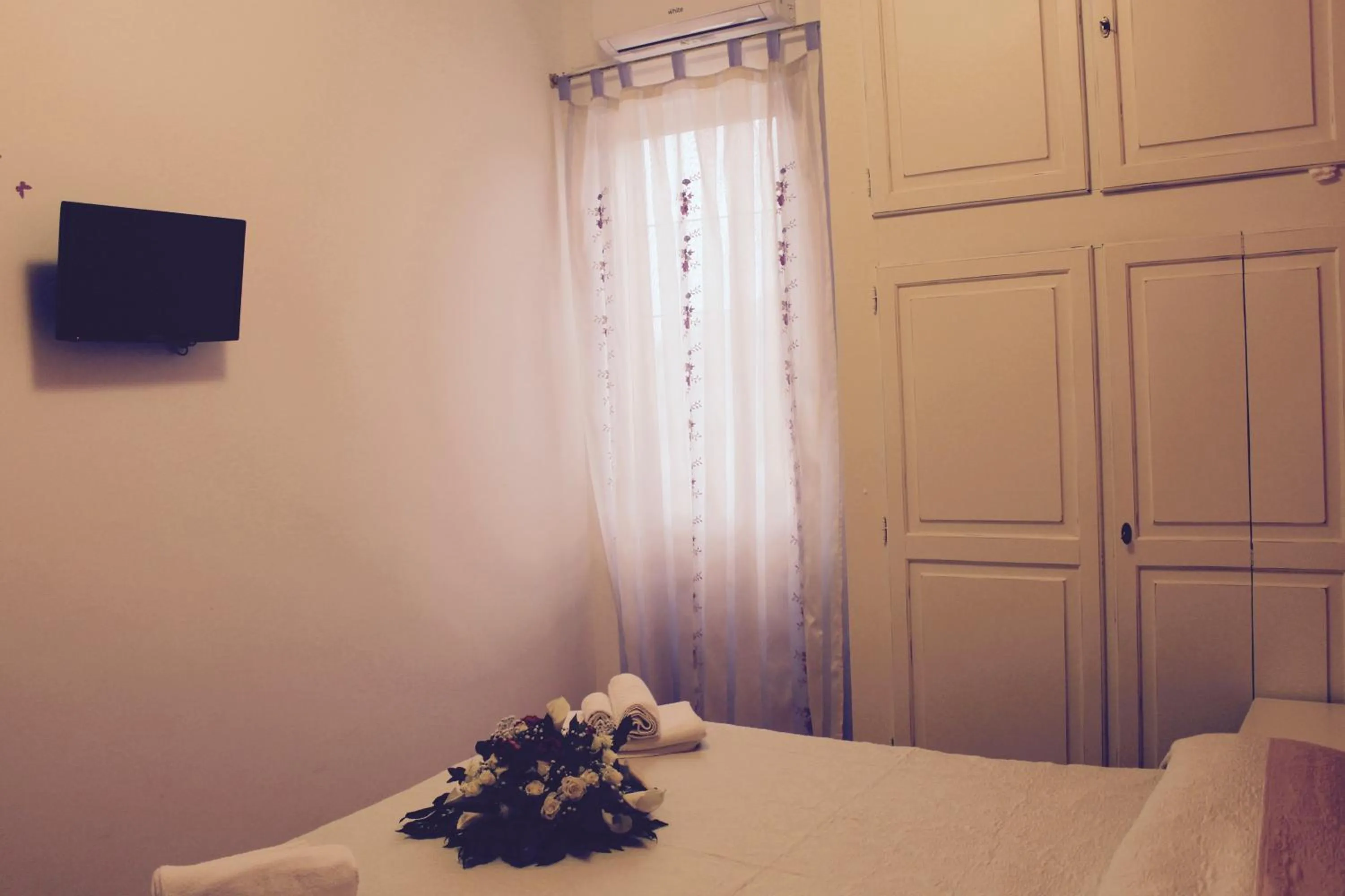 Bedroom, Bed in Hotel Villa Giovanna